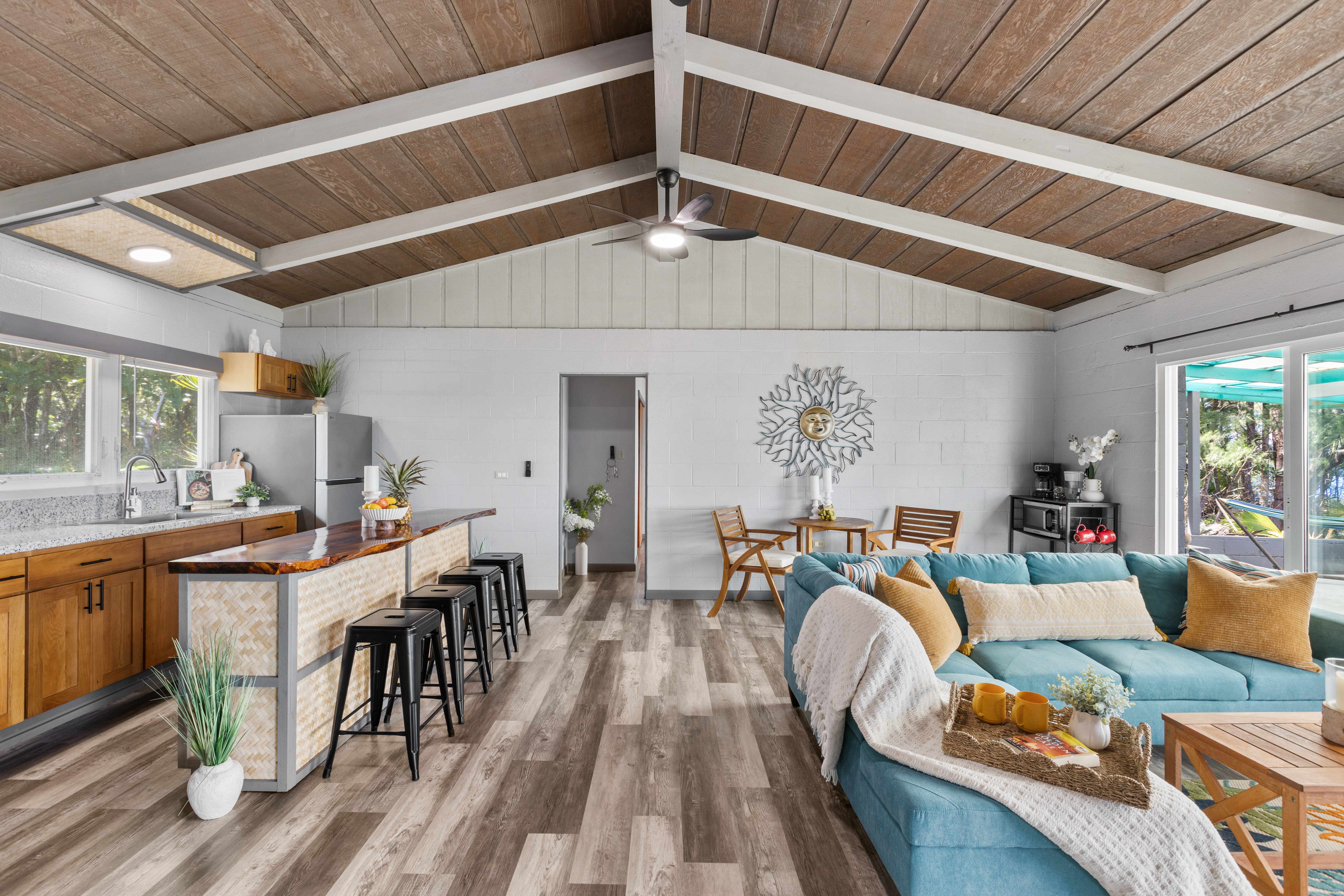 Keaau, HI 96749,15-1061 ALA HEIAU RD