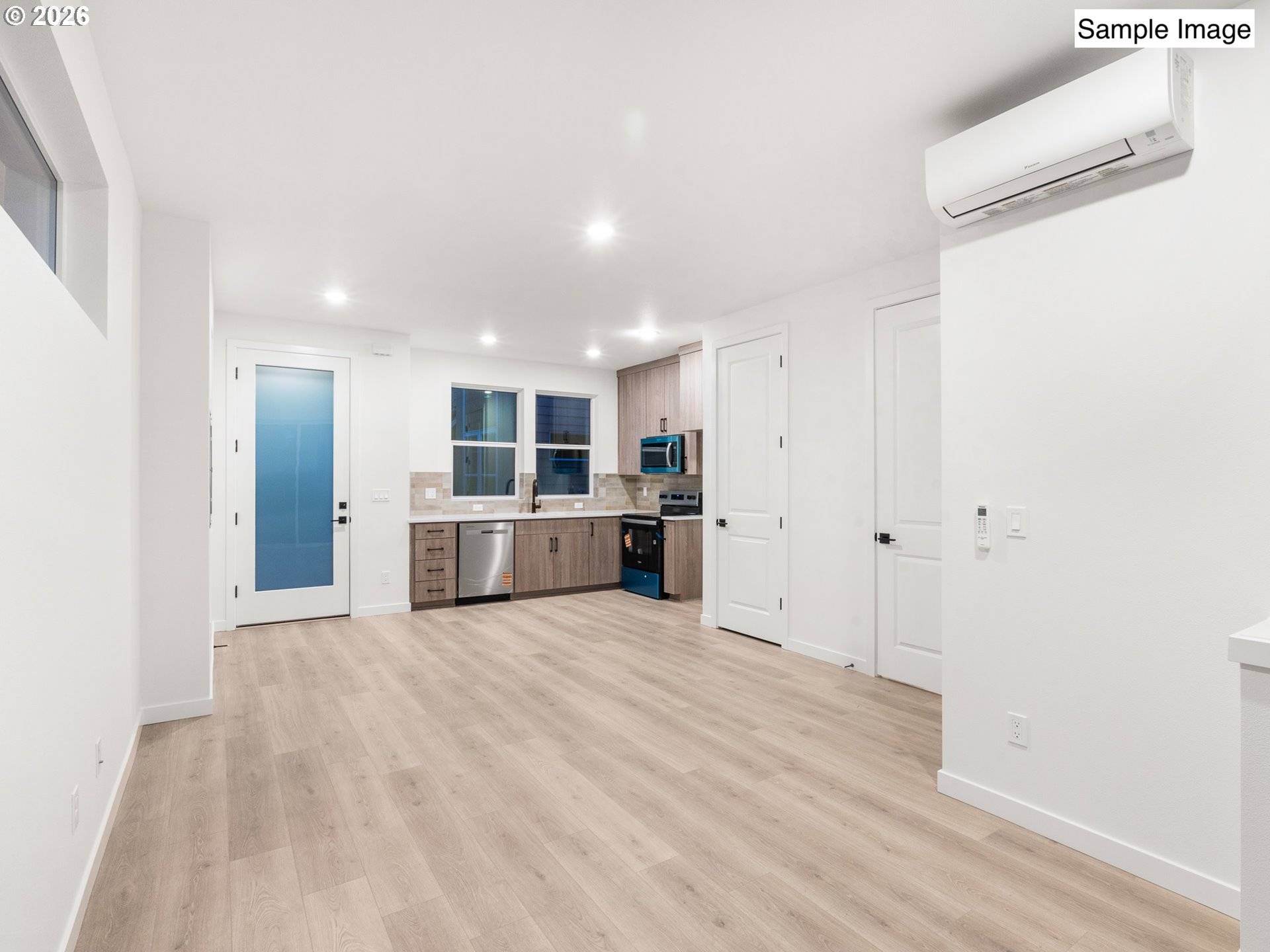 Portland, OR 97203,8332 N Bank ST