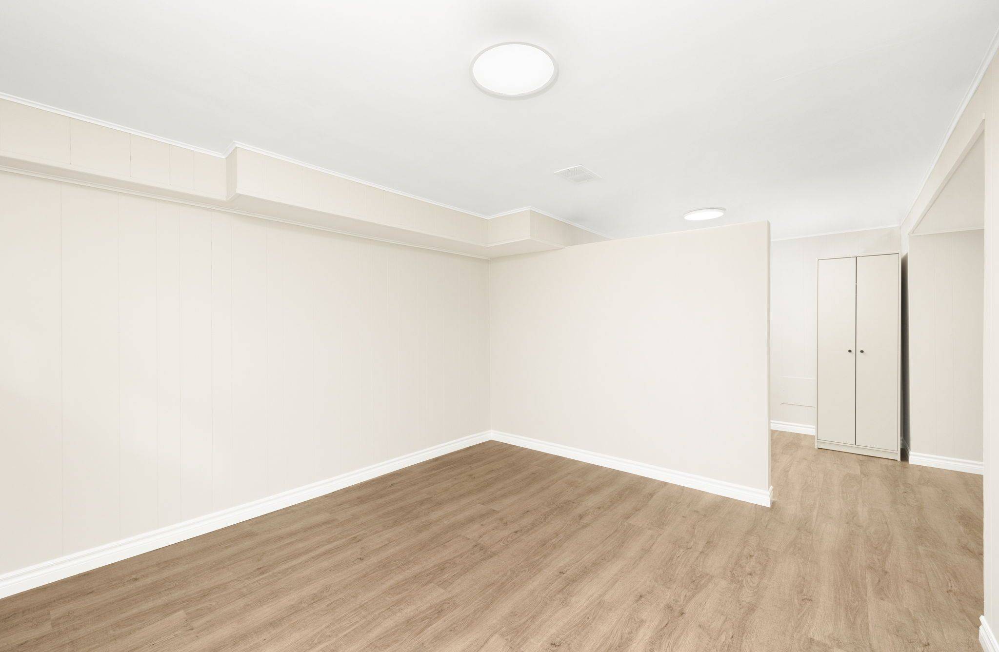 Toronto C06, ON M3H 5P7,51 Garthdale CT #Basement