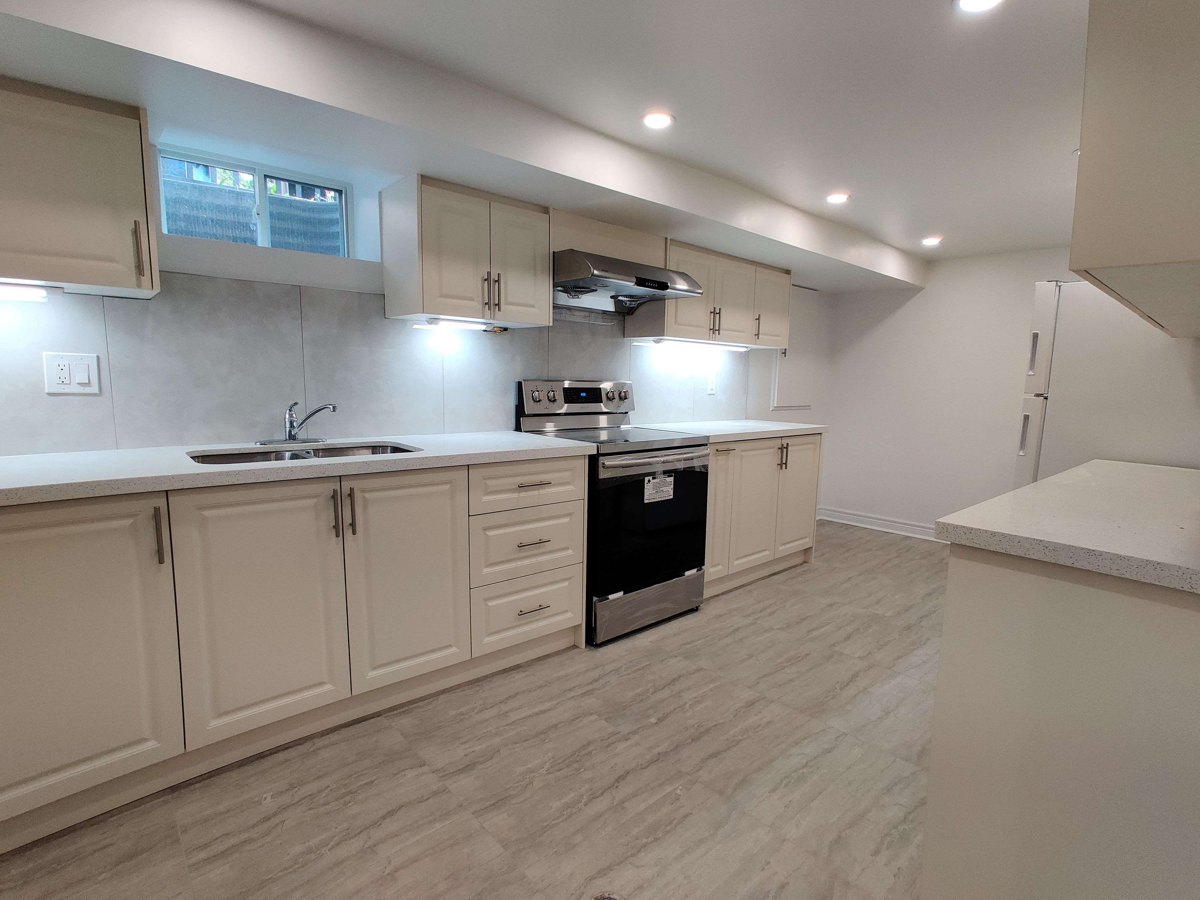 Toronto C15, ON M2J 2B7,34 Kingland CRES #Lower