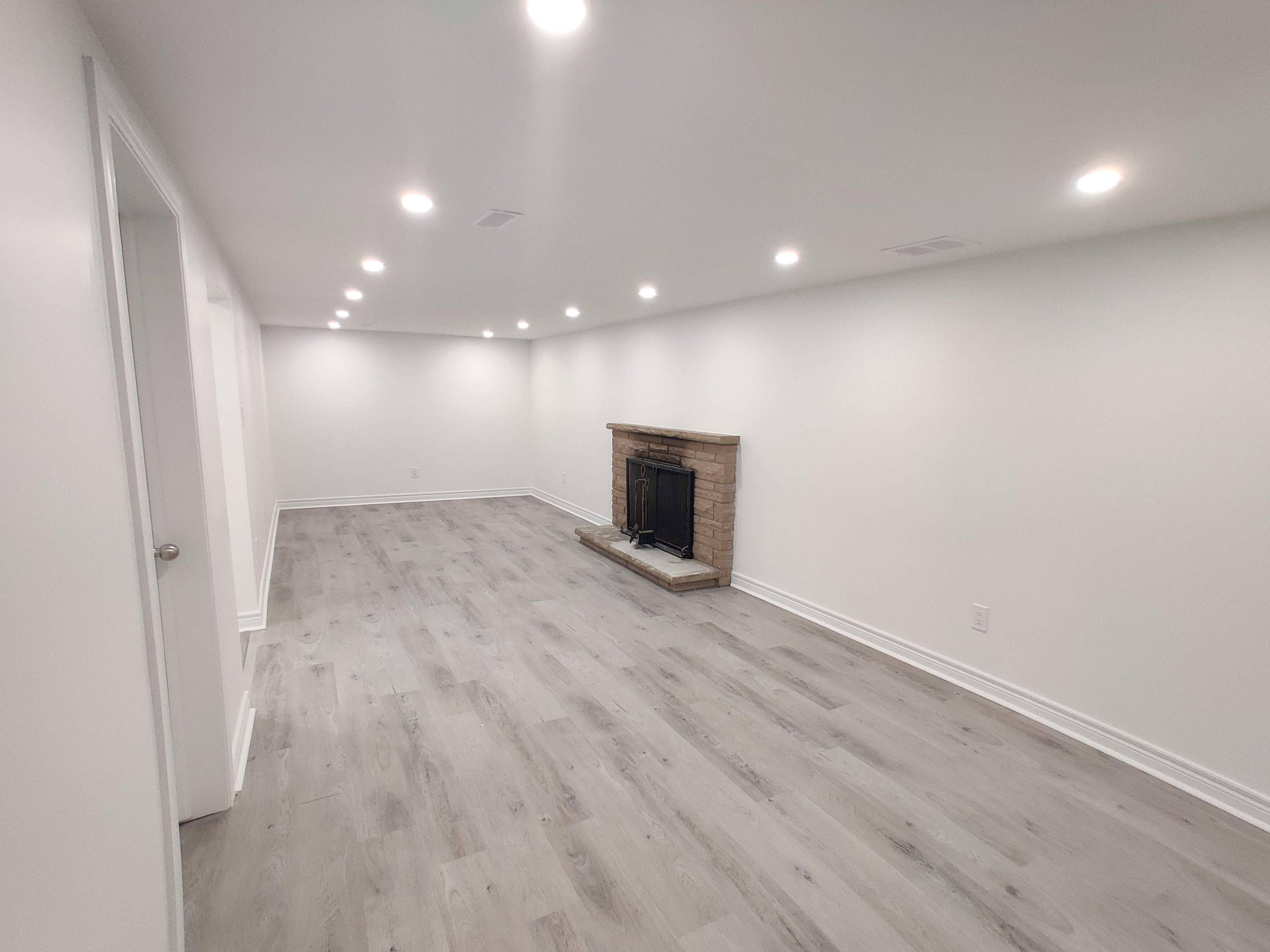 Toronto C15, ON M2J 2B7,34 Kingland CRES #Lower