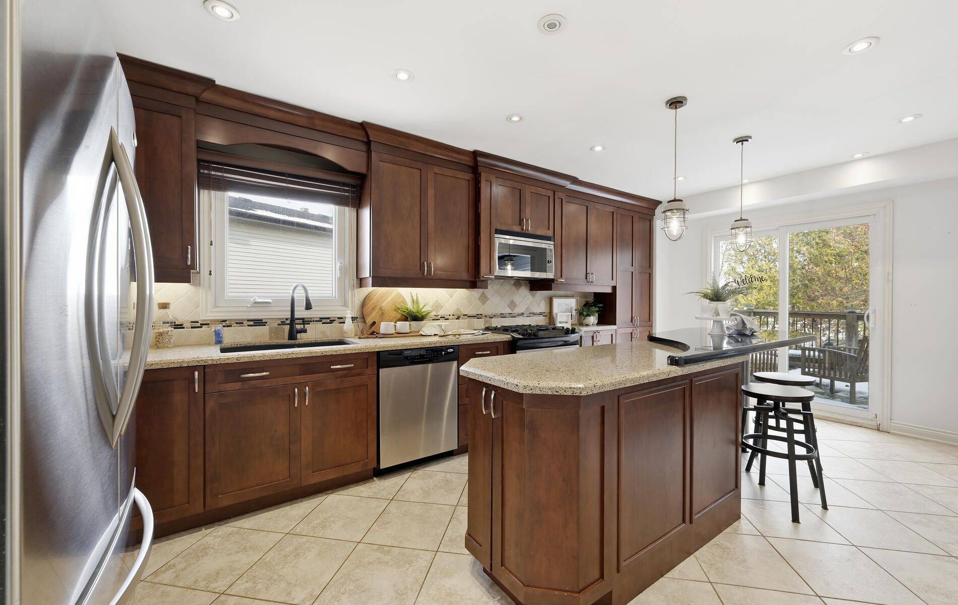 Ajax, ON L1S 5R9,54 Reed DR