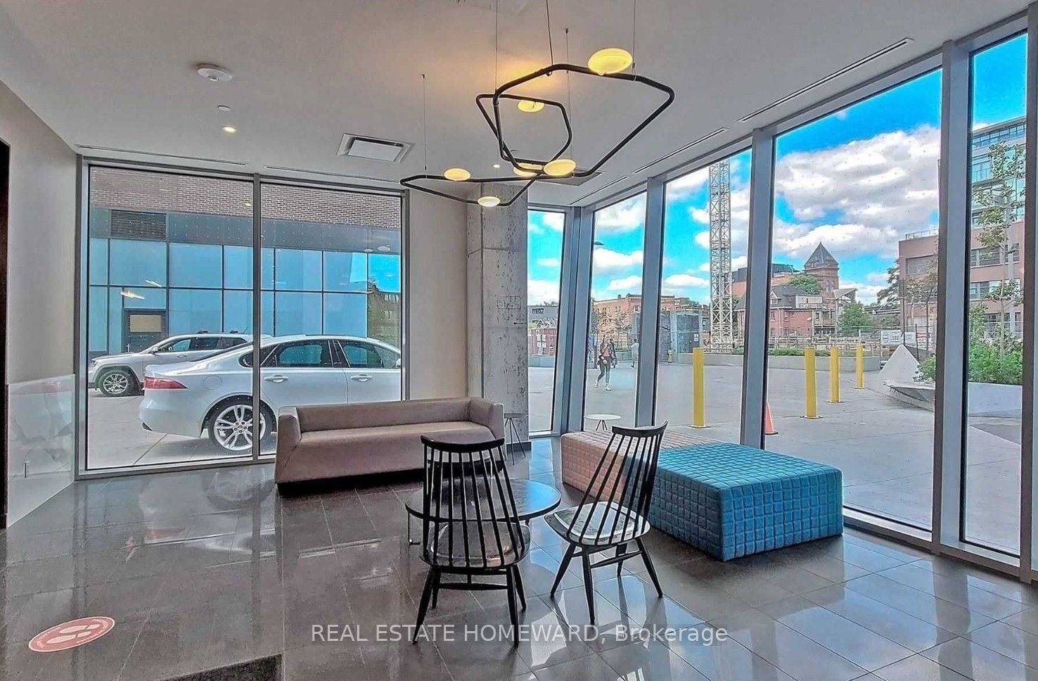 Toronto E01, ON M4M 0E6,15 Baseball PL #601