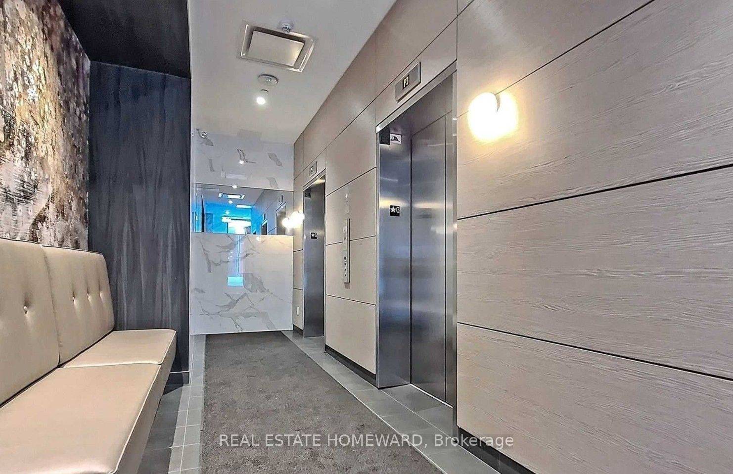 Toronto E01, ON M4M 0E6,15 Baseball PL #601