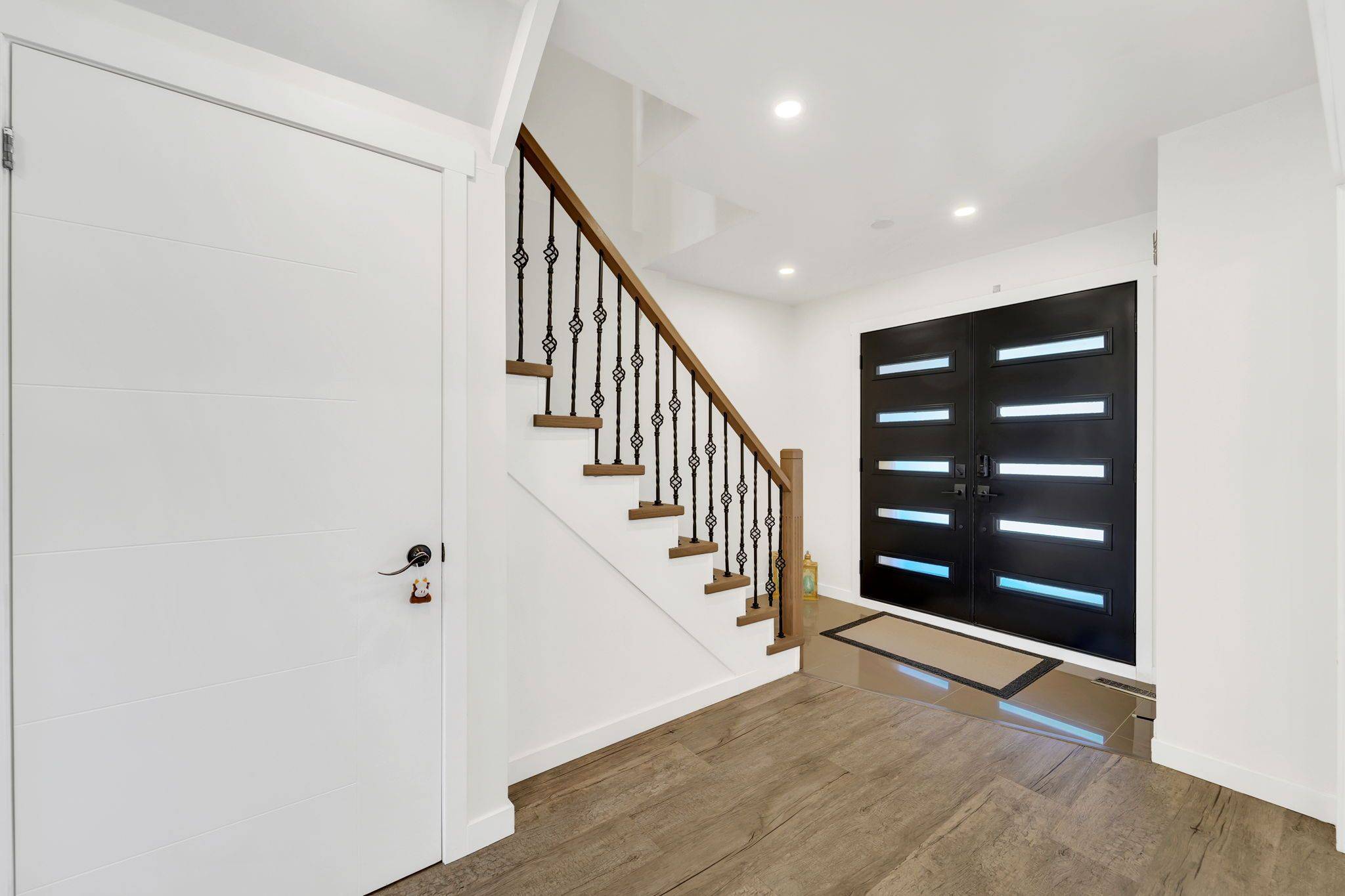 Clarington, ON L1E 1C1,19 Glenabbey DR