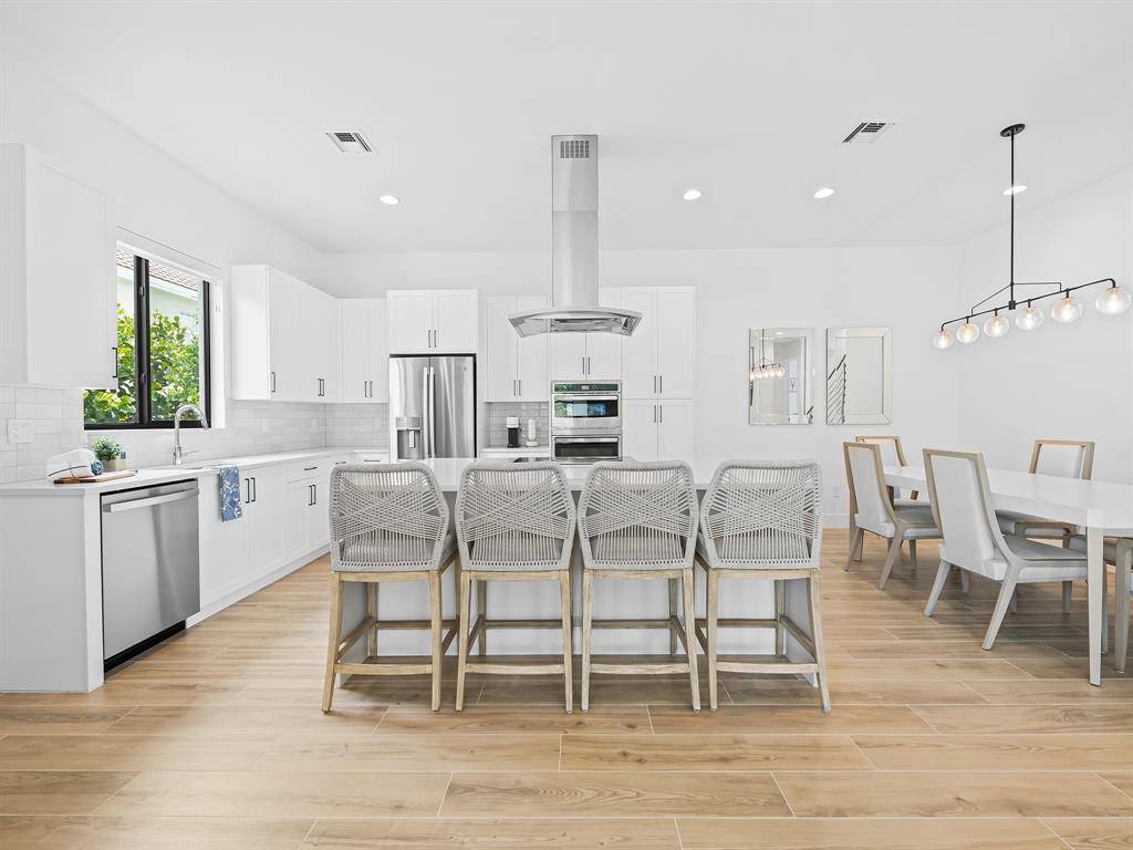 Fort Lauderdale, FL 33315,1446 SW 23rd Court