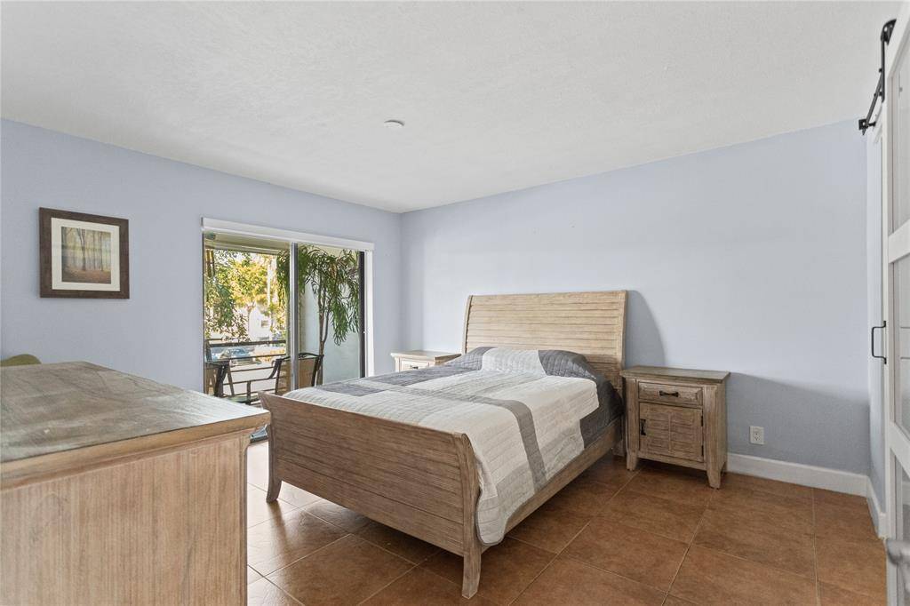 Pompano Beach, FL 33069,2312 S Cypress Bend Dr #205