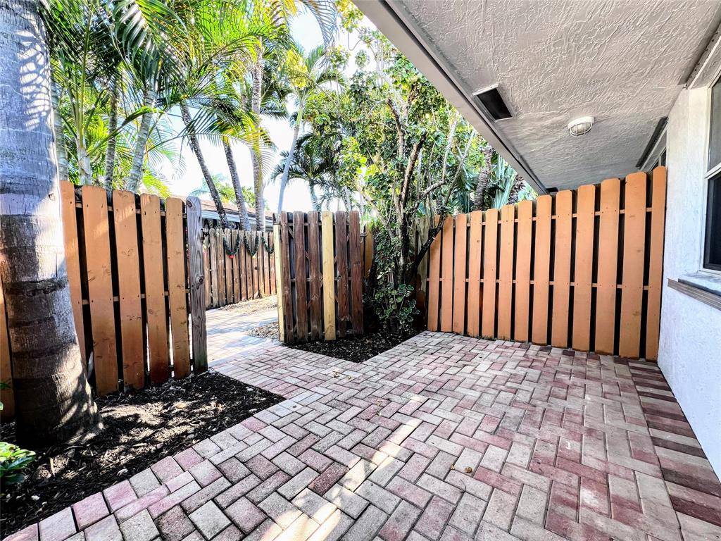 Fort Lauderdale, FL 33304,758 NE 13th Ct #1