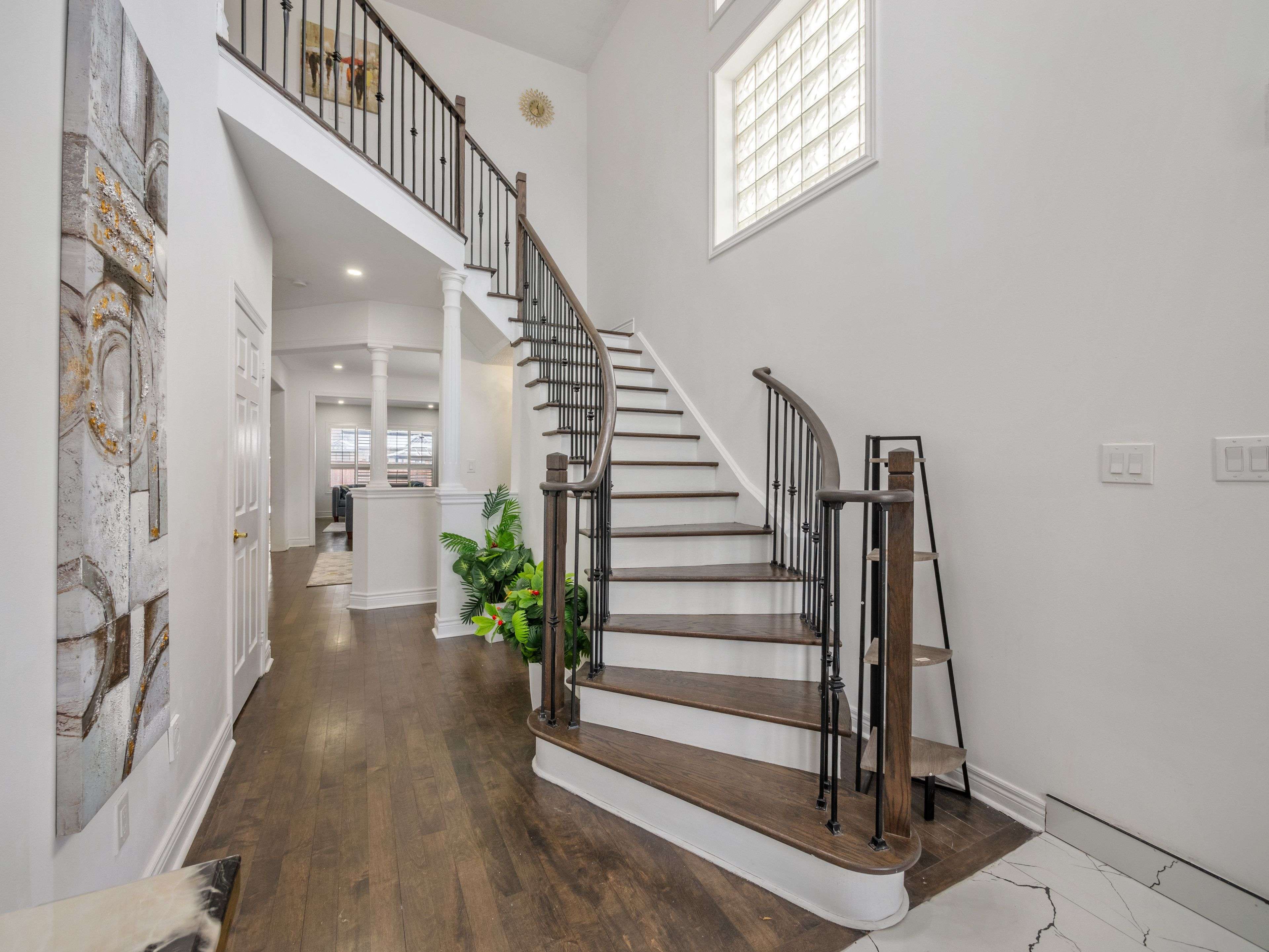 Vaughan, ON L4H 1R9,85 Lio AVE