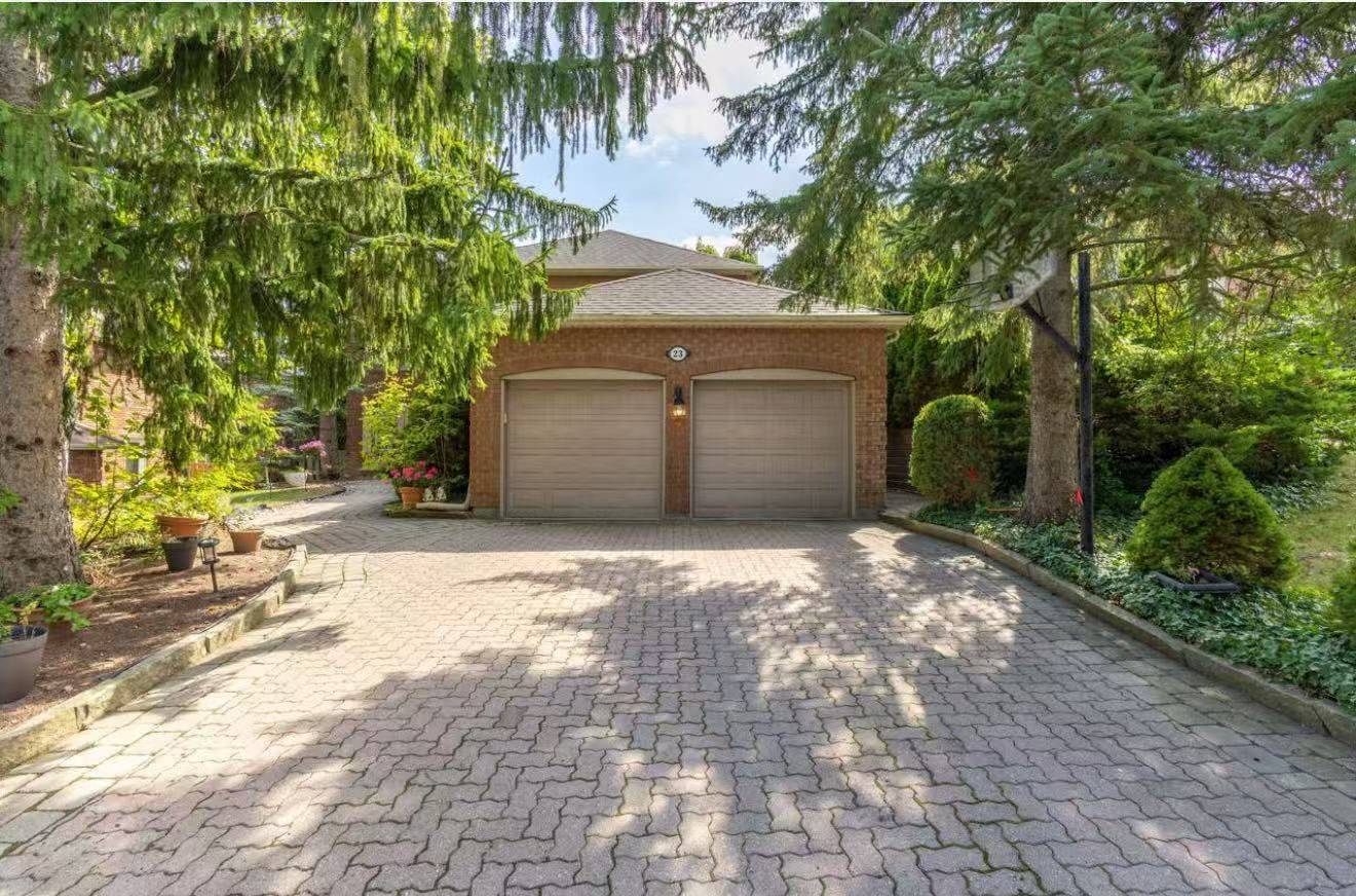 Markham, ON L3R 2W7,23 Briarwood RD