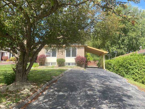 Newmarket, ON L3Y 1A7,331 Roywood CRES #MAIN