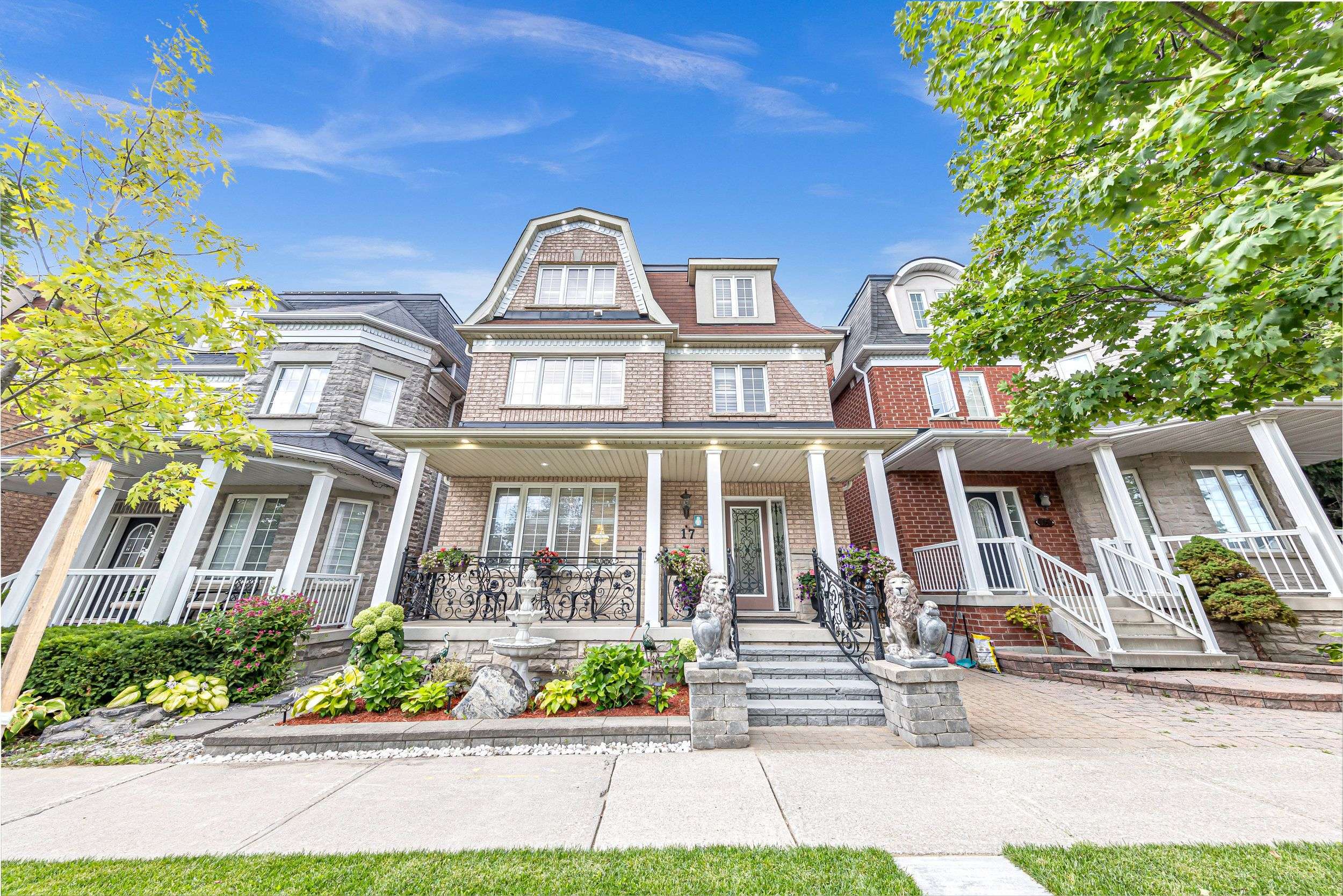 Markham, ON L6B 1A8,17 Rouge Bank DR