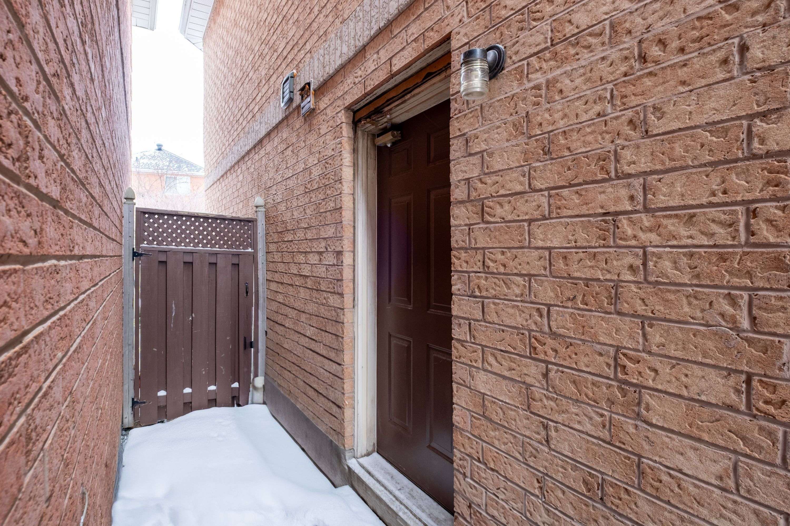 Markham, ON L3S 4G7,14 Clandfield ST