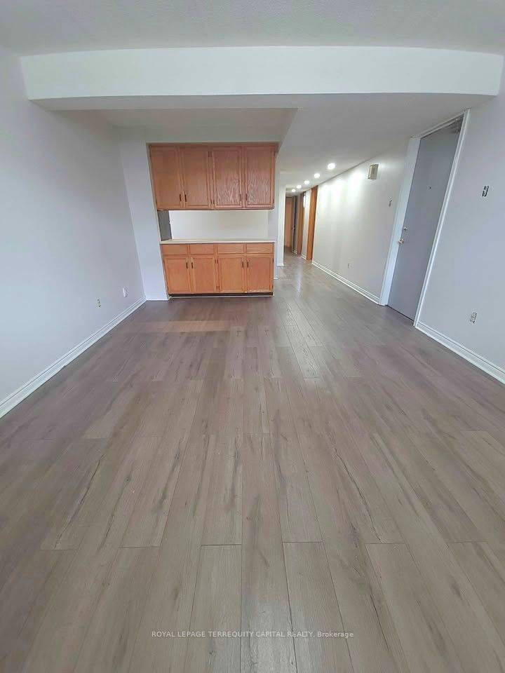 Barrie, ON L4M 6B6,98 Buchanan ST #Lower