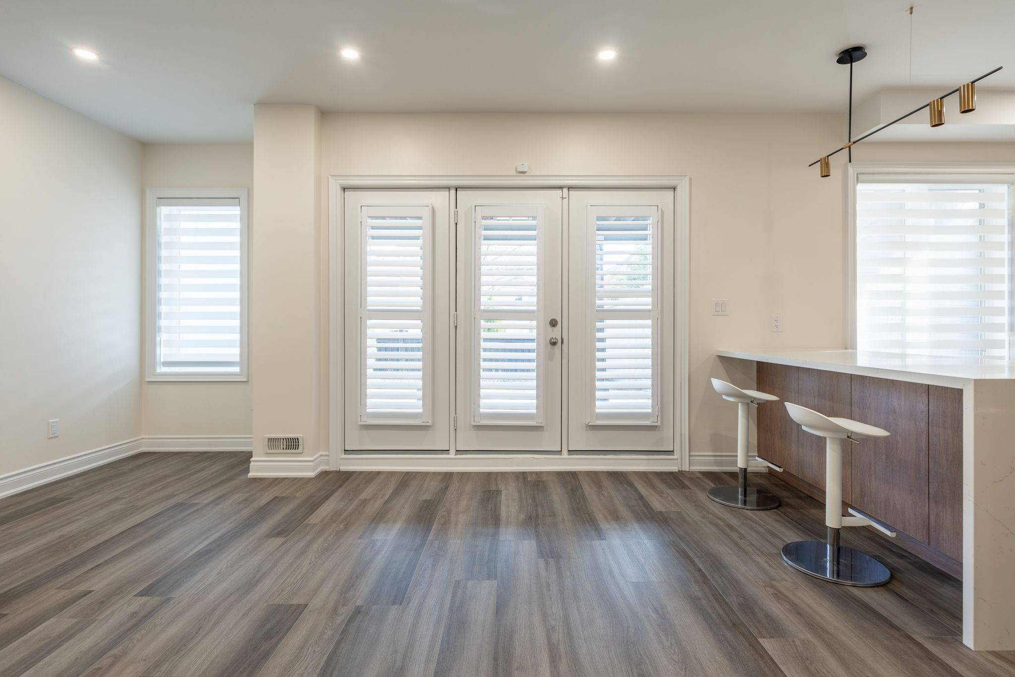 Oakville, ON L6H 7J7,2339 Awenda DR #A