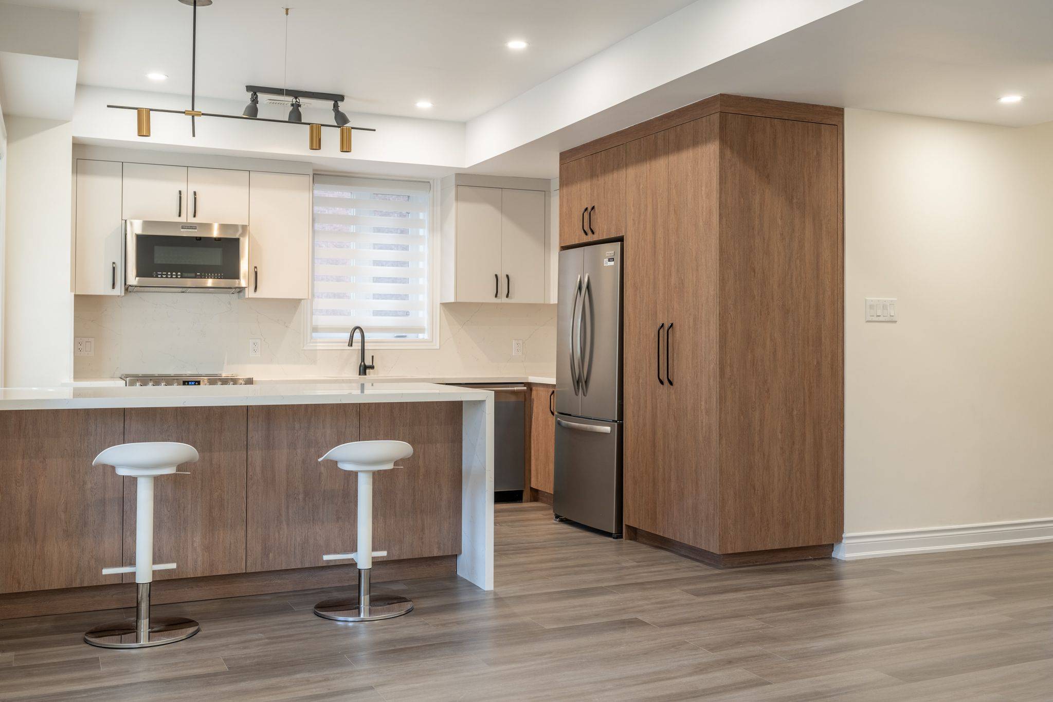 Oakville, ON L6H 7J7,2339 Awenda DR #A