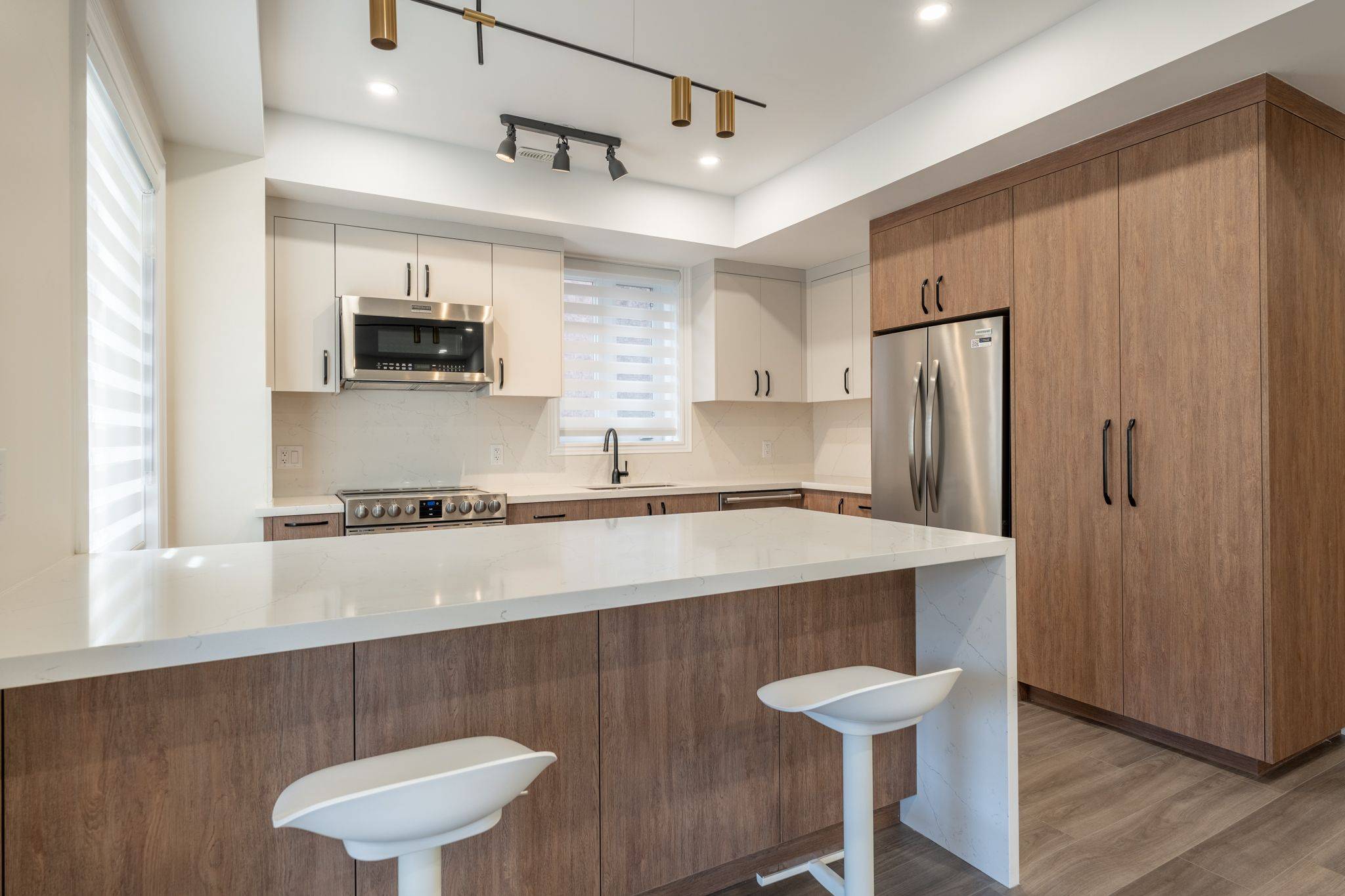 Oakville, ON L6H 7J7,2339 Awenda DR #A