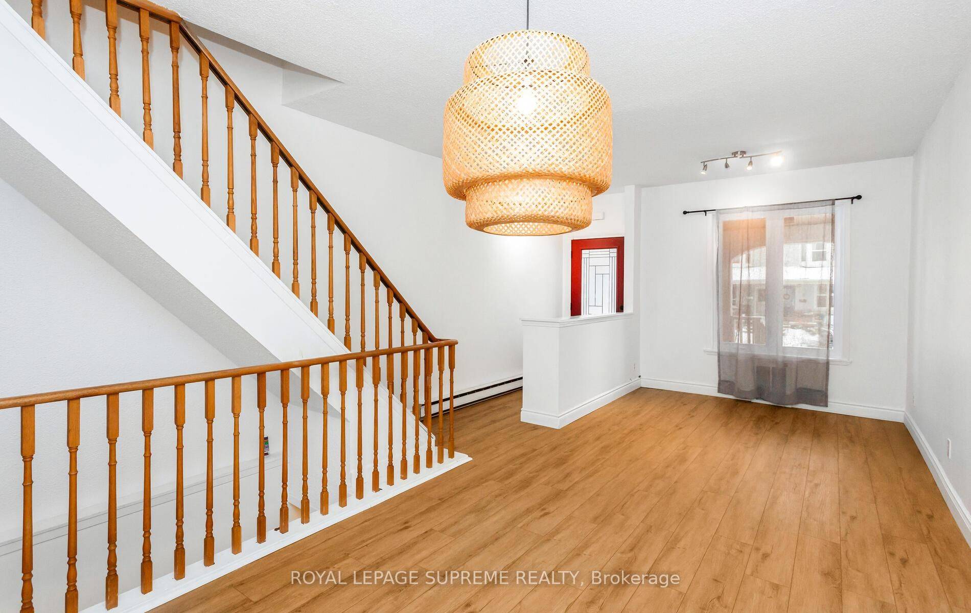 Toronto W03, ON M6N 3Z3,13 Royal ST