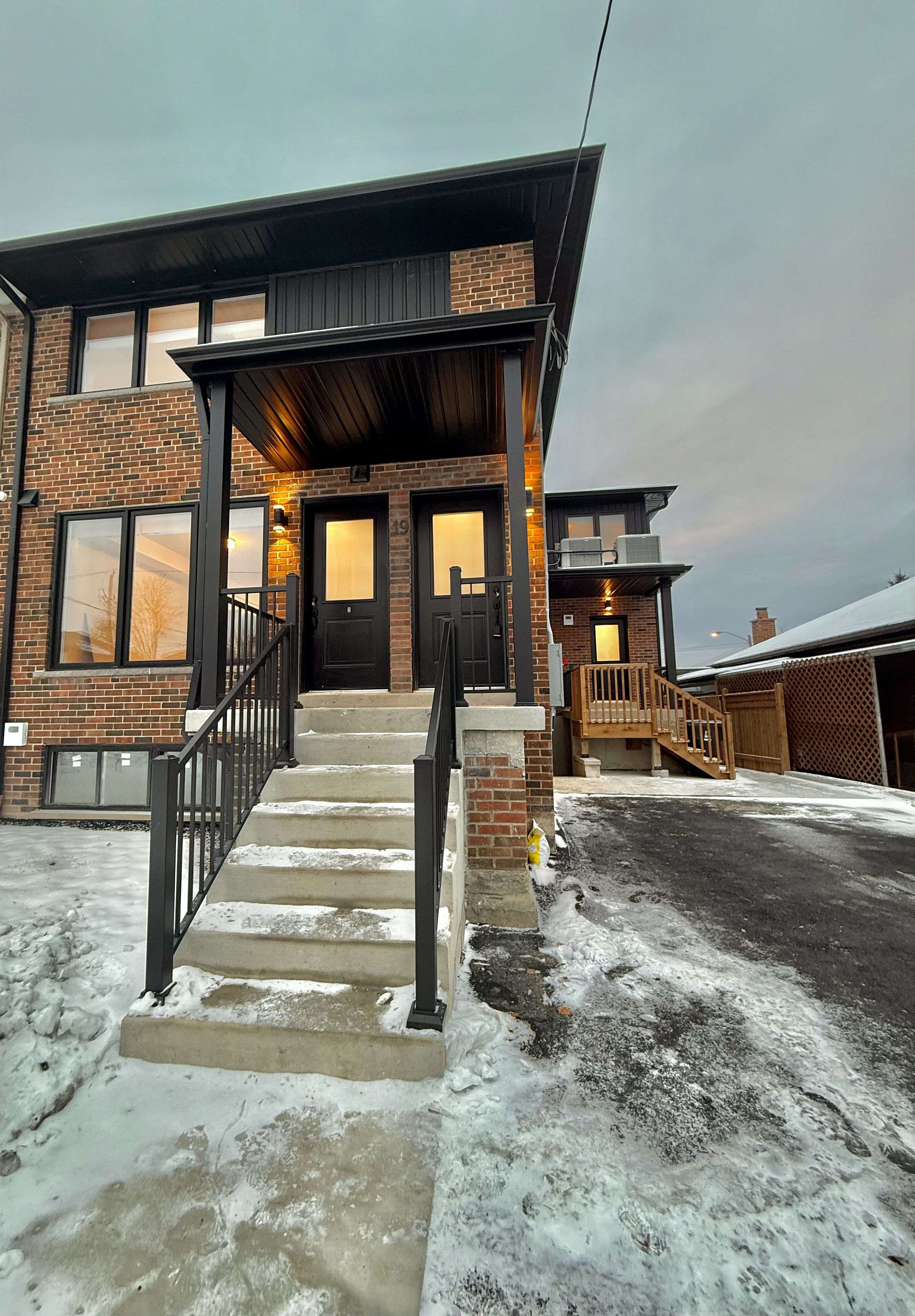 Toronto W04, ON M6M 2W8,19 Arrowsmith AVE #4