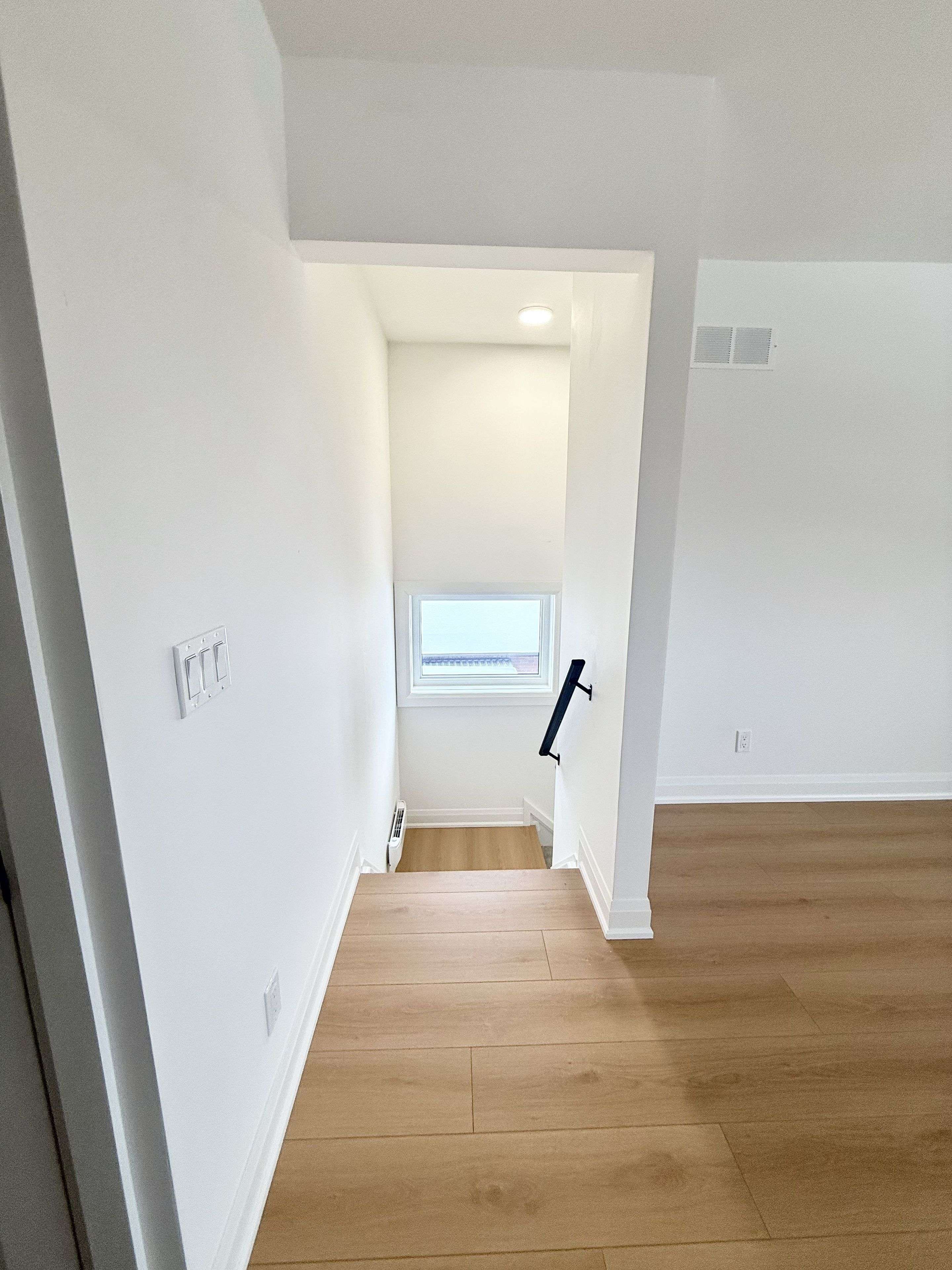 Toronto W04, ON M6M 2W8,19 Arrowsmith AVE #4