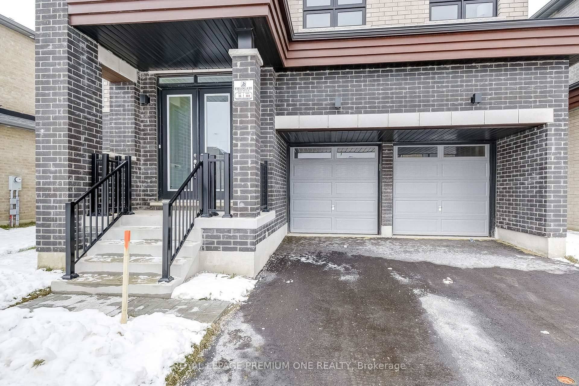 Milton, ON L9T 7E7,884 Plum PL