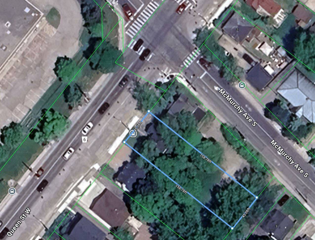 Brampton, ON L6Y 1M6,209 Queen ST W