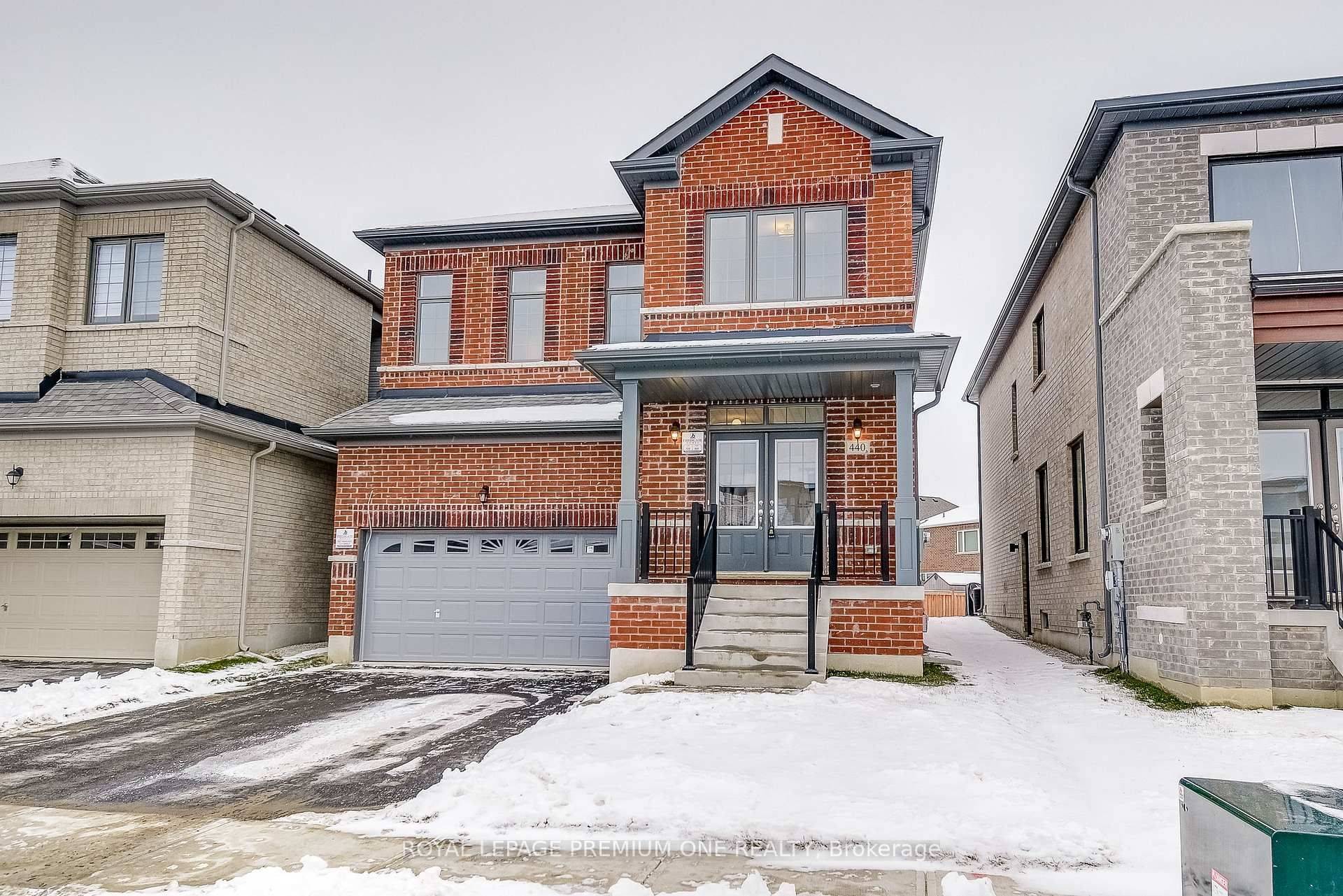 Milton, ON L9T 7E7,440 Kennedy CIR