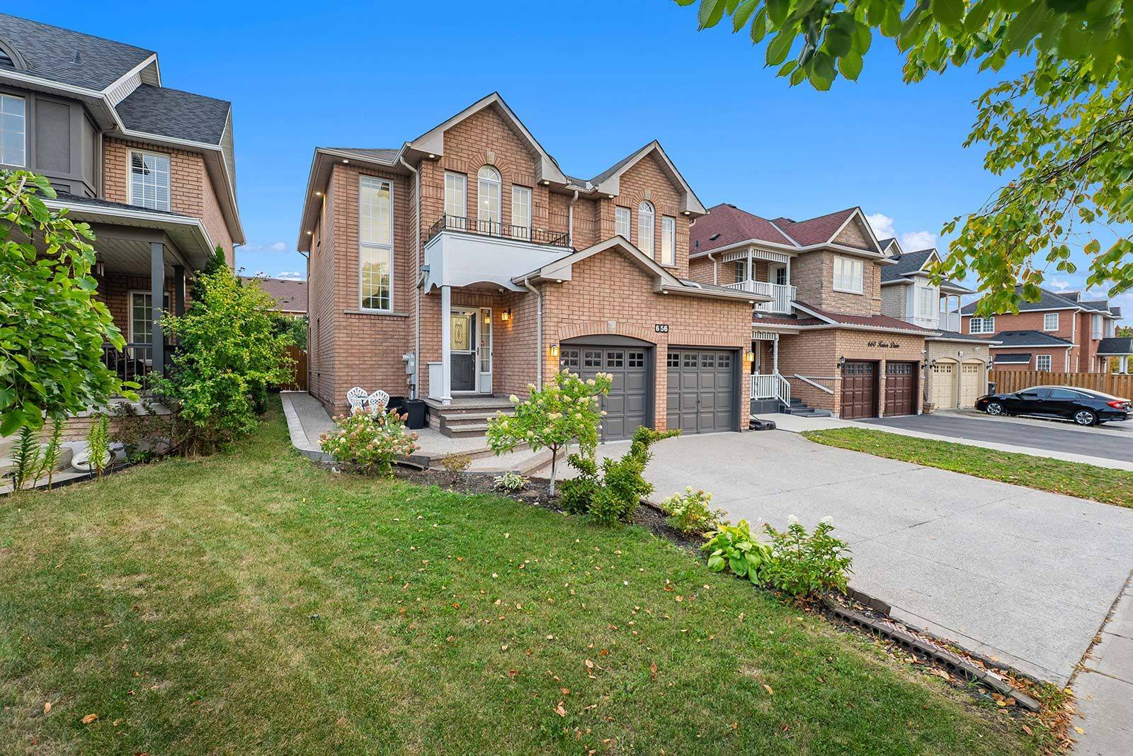 Mississauga, ON L5W 1T6,656 Kaiser DR