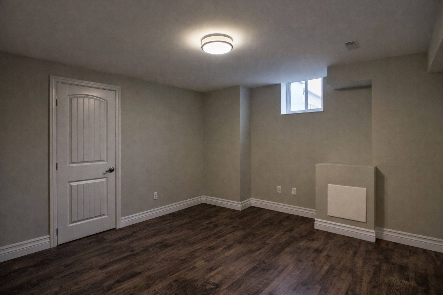 Milton, ON L9T 0S4,230 Huntingford Gate #Basement