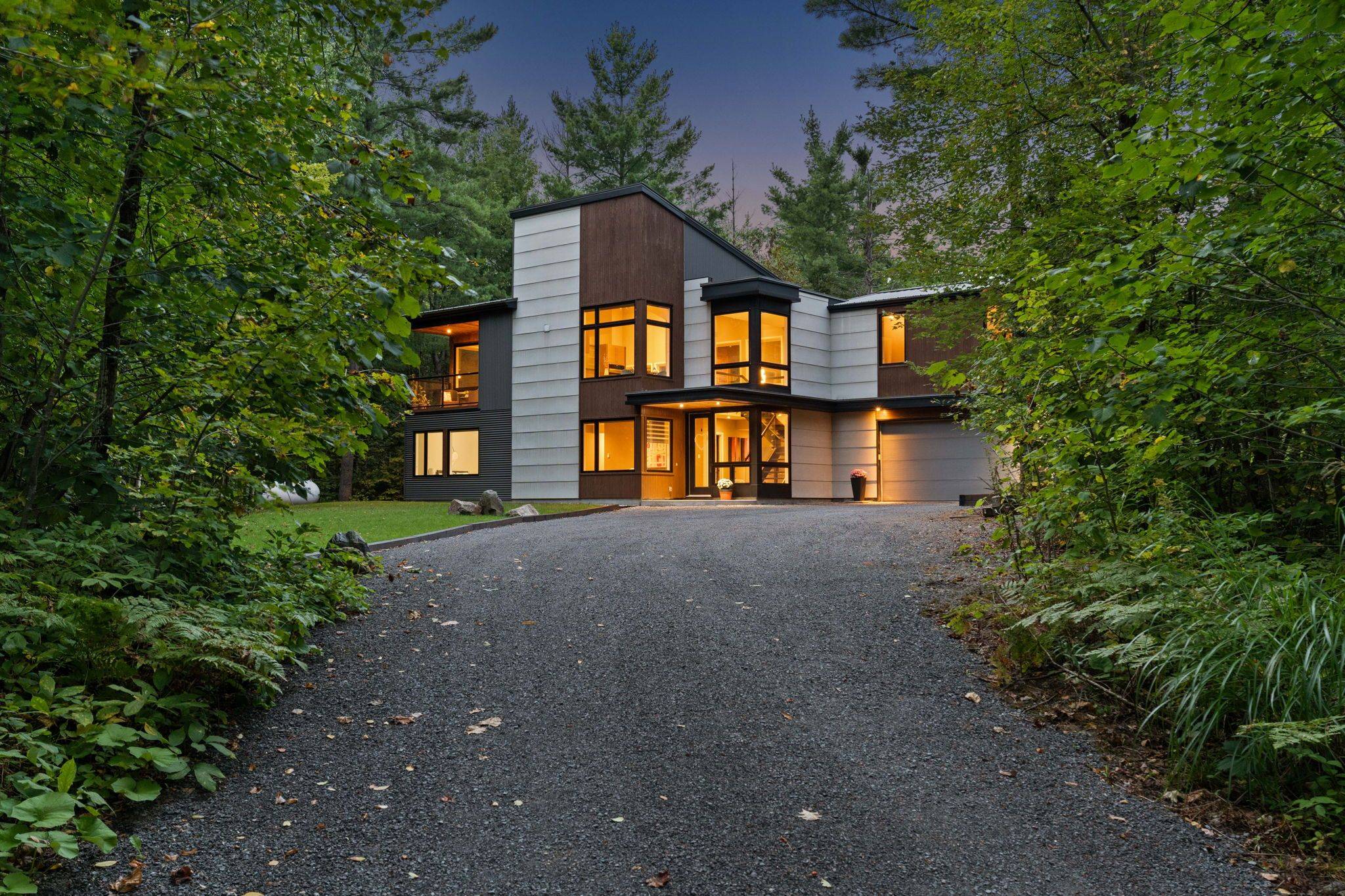 Carp - Huntley Ward, ON K2W 1A8,108 EDITH MARGARET PL