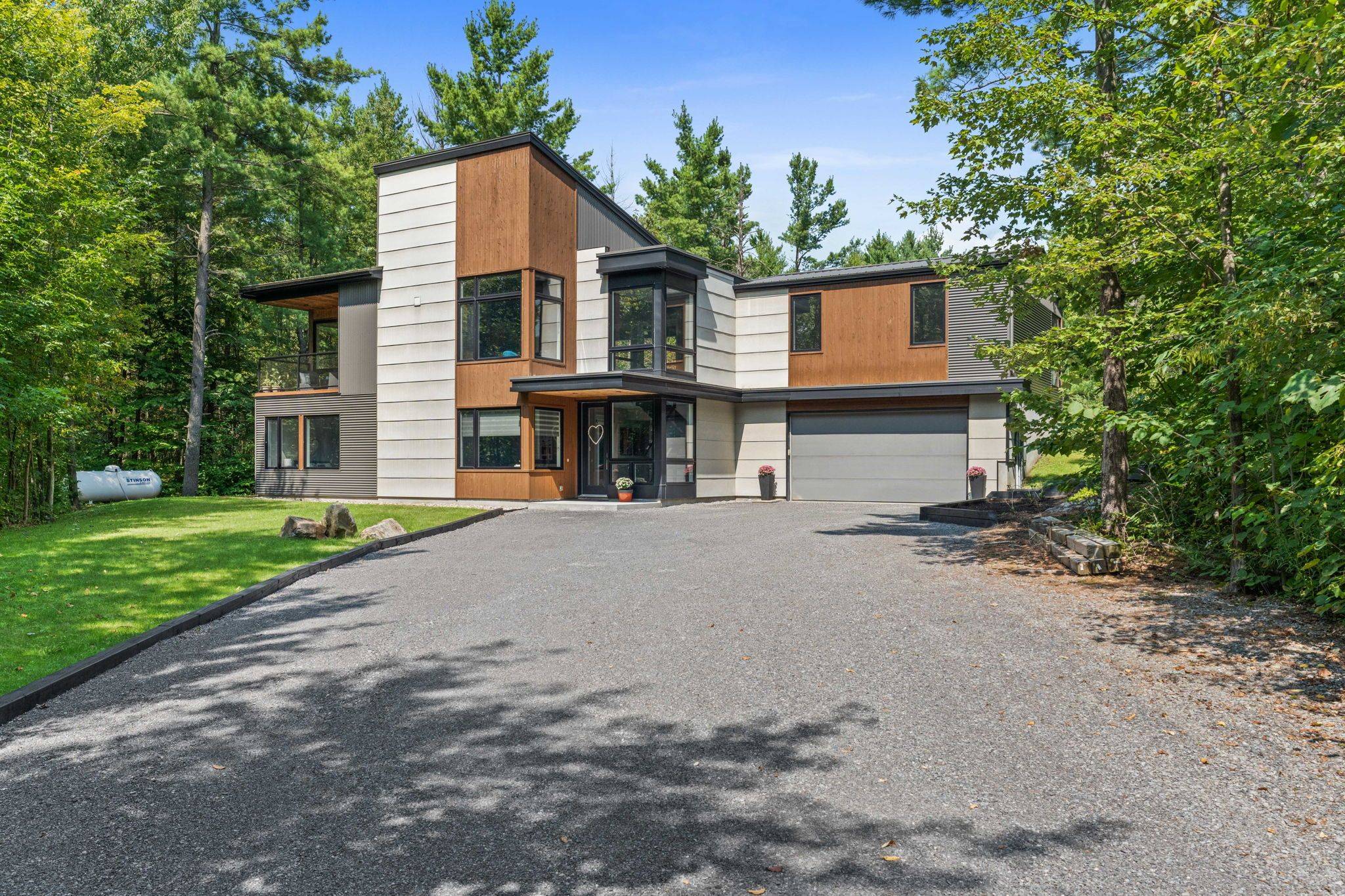 Carp - Huntley Ward, ON K2W 1A8,108 EDITH MARGARET PL