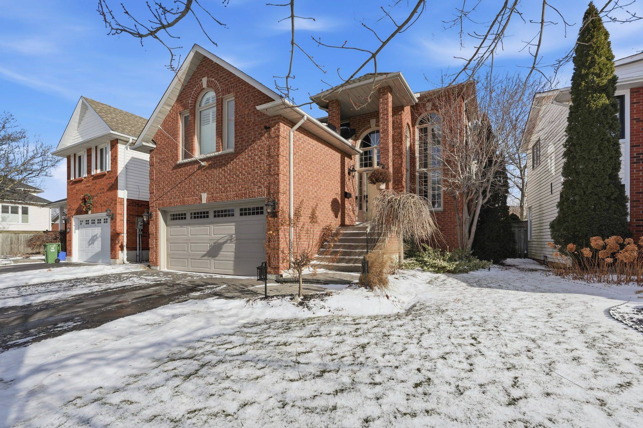 Hamilton, ON L8B 0H1,36 Pinecreek RD