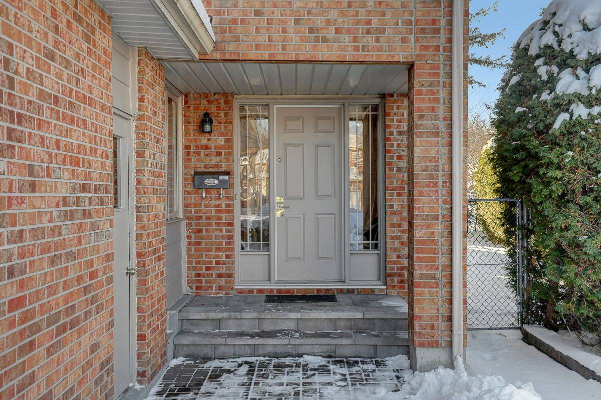 Orleans - Convent Glen And Area, ON K1C 5R8,6096 Meadowhill CRES