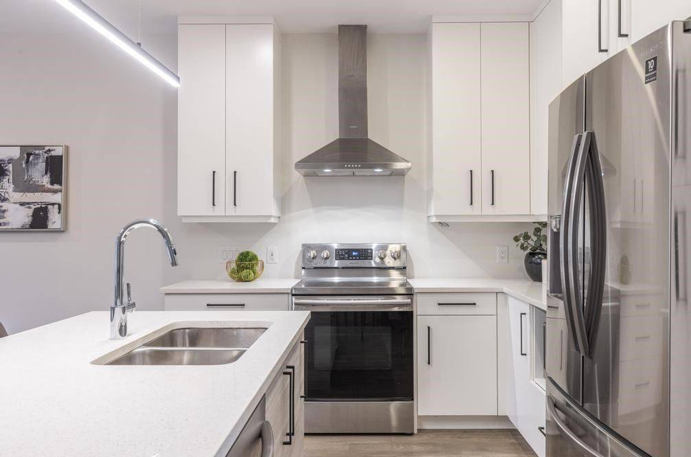 Niagara Falls, ON L2G 0Y7,8974 Willoughby DR #16