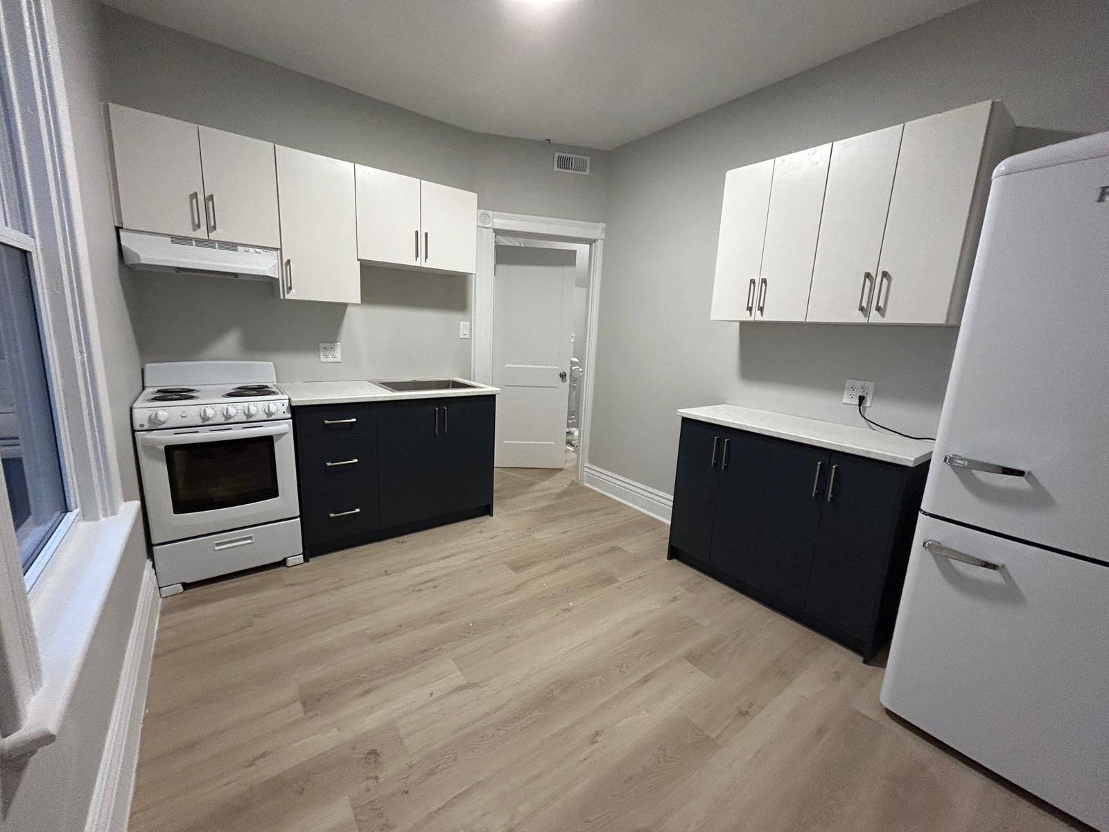 London East, ON N6B 2S3,195 Colborne ST #upper