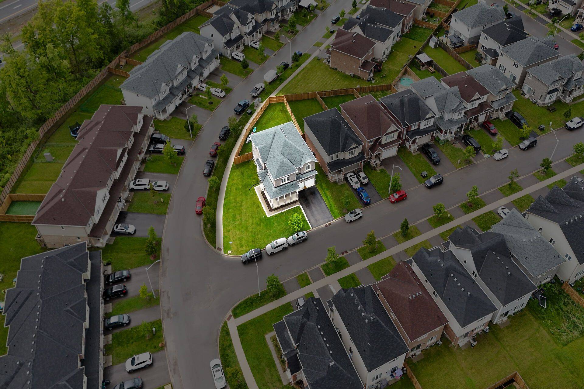 Thorold, ON L9B 0G9,19 Froggy DR