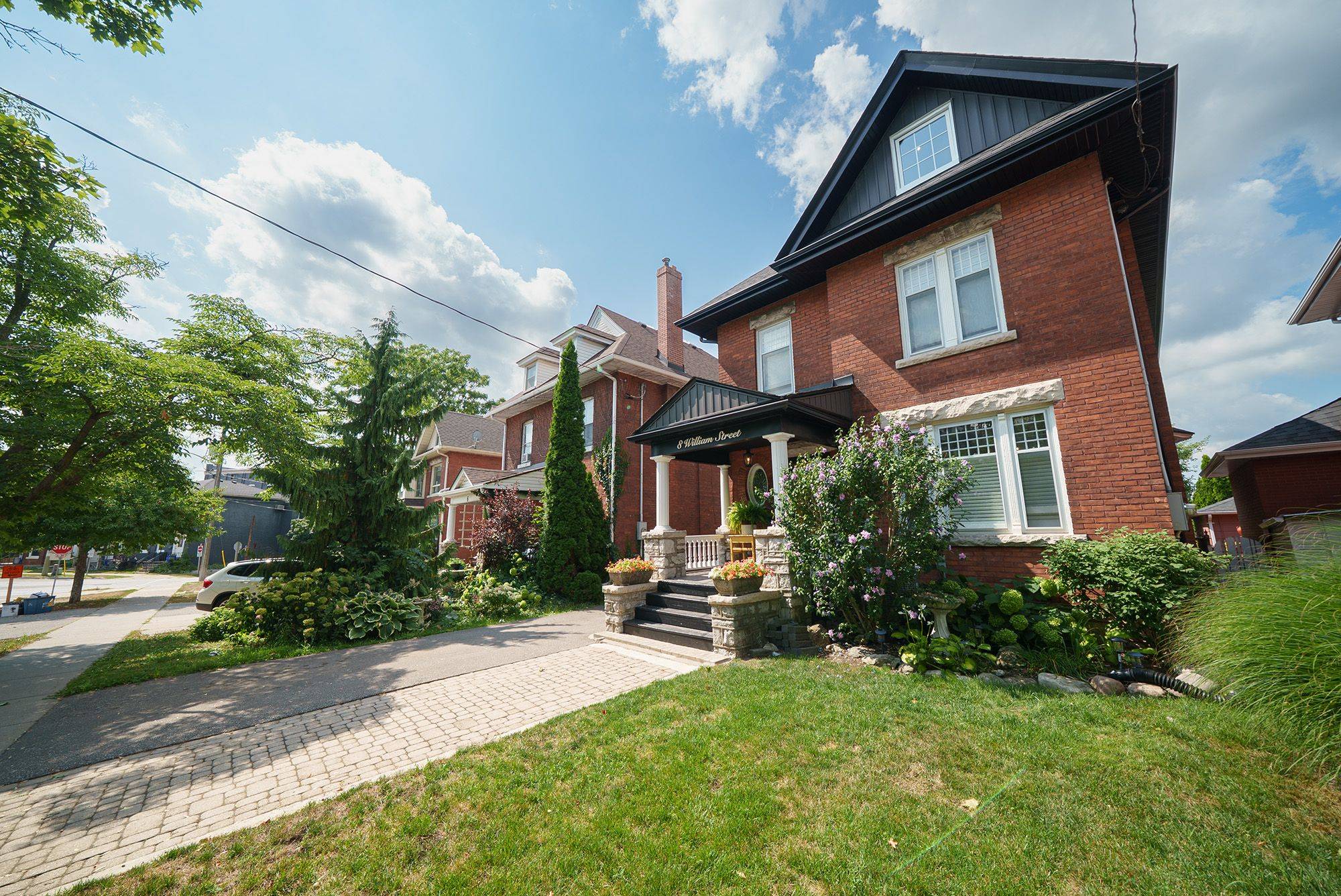 Brantford, ON N3T 3K1,8 William ST