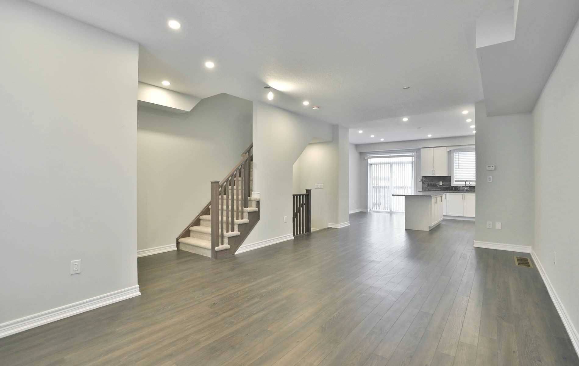 Hamilton, ON L8K 0A4,32 Rapids LN