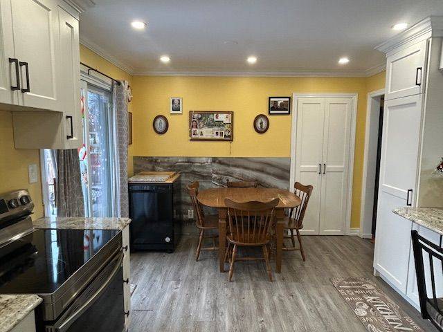 Welland, ON L3C 3A2,453 LEONARD AVE