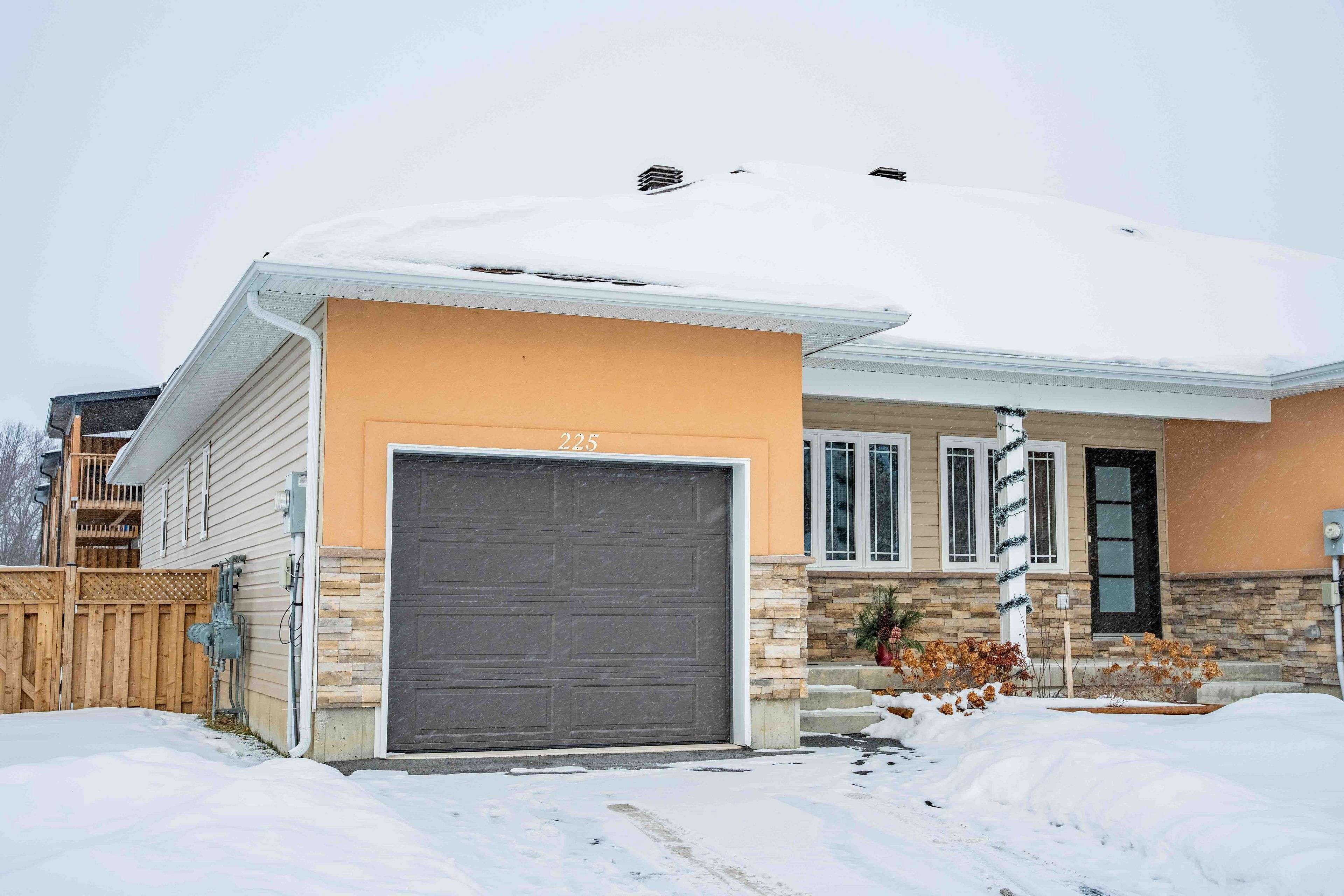 Cornwall, ON K6J 0B6,225 Third ST W