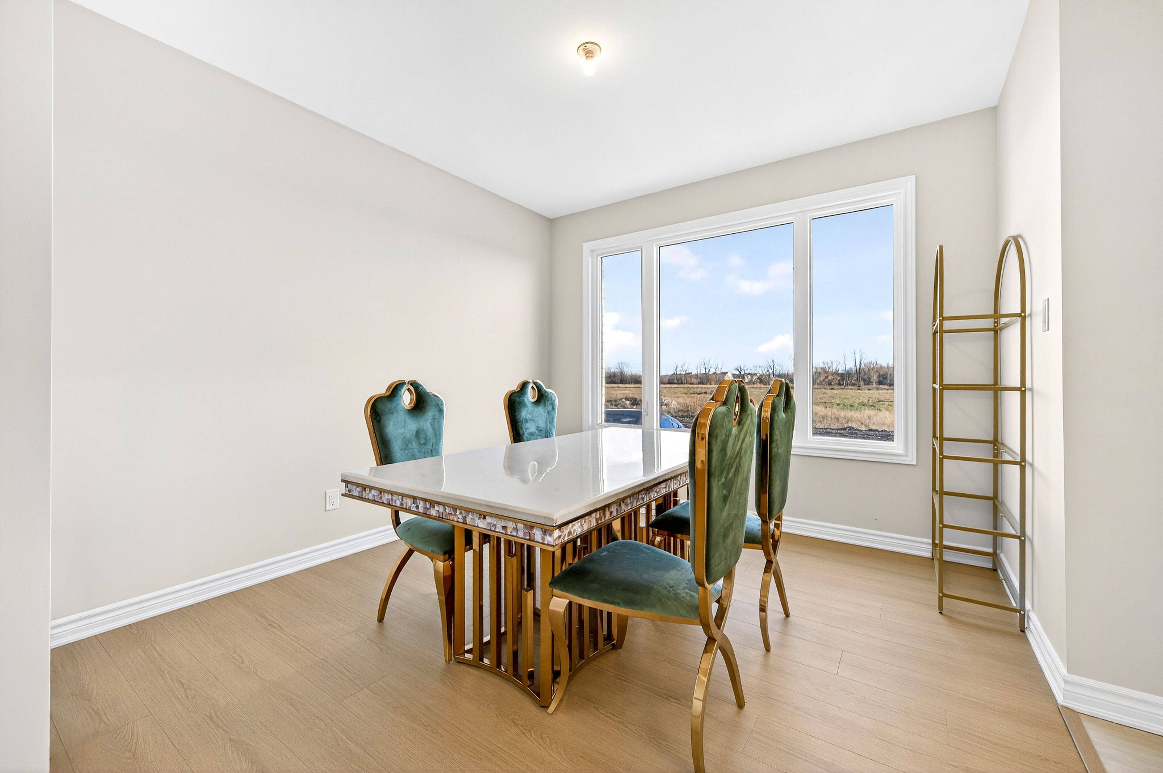 Barrhaven, ON K2J 7L9,258 Sapling GRV