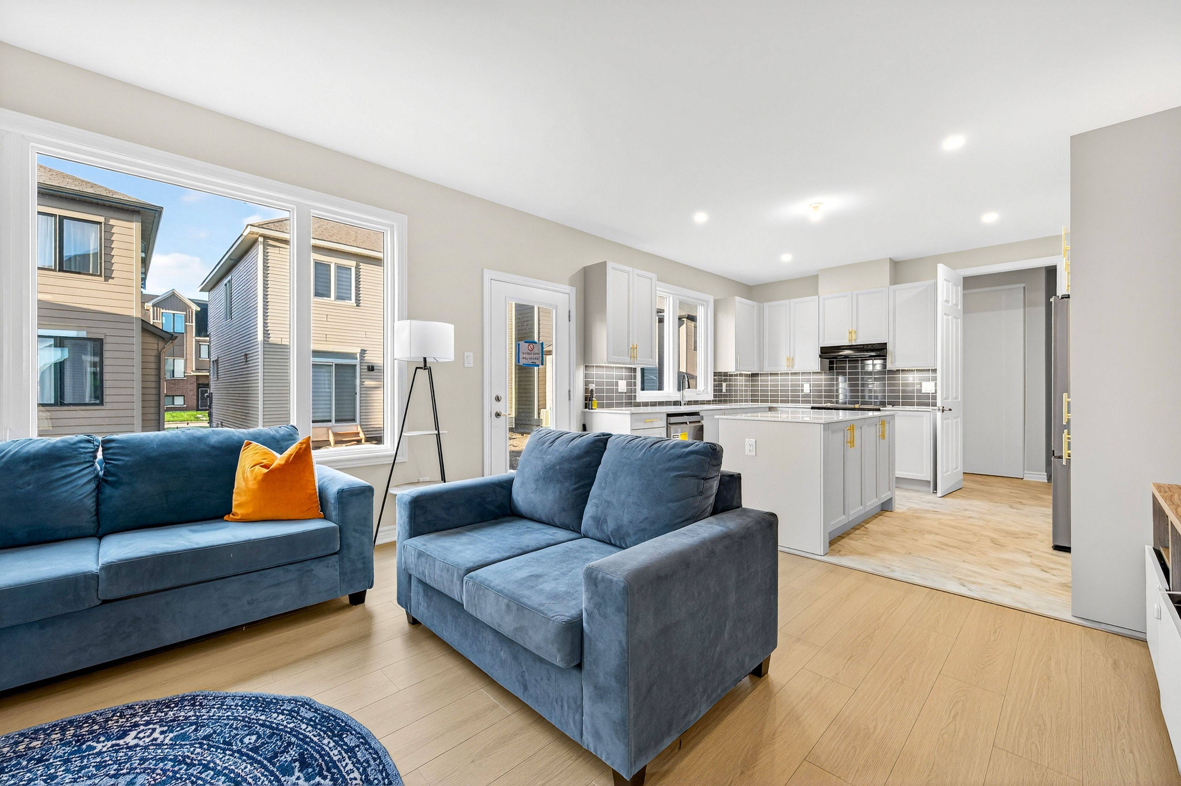 Barrhaven, ON K2J 7L9,258 Sapling GRV