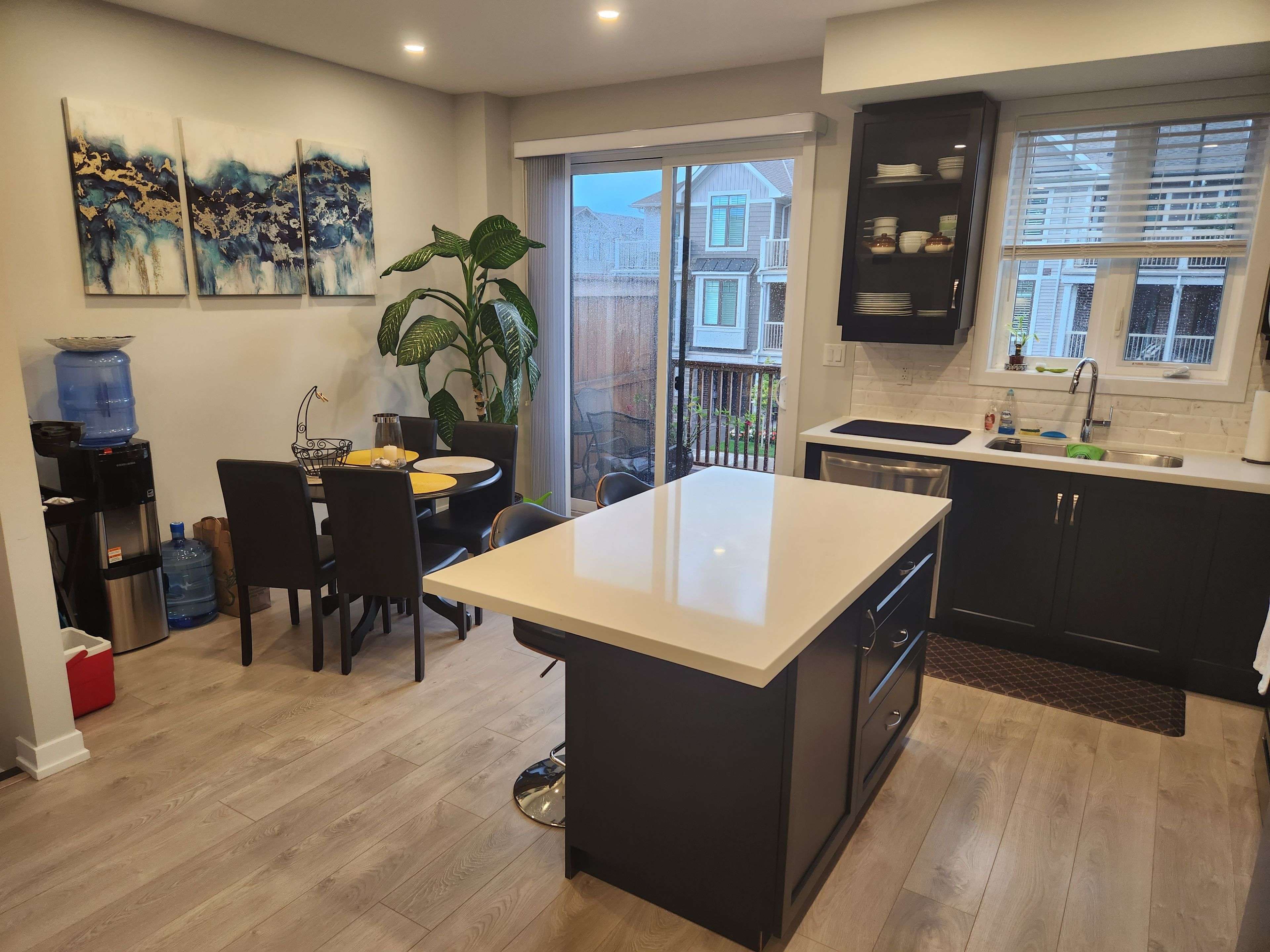 Hamilton, ON L8E 5H6,288 Glover RD #33