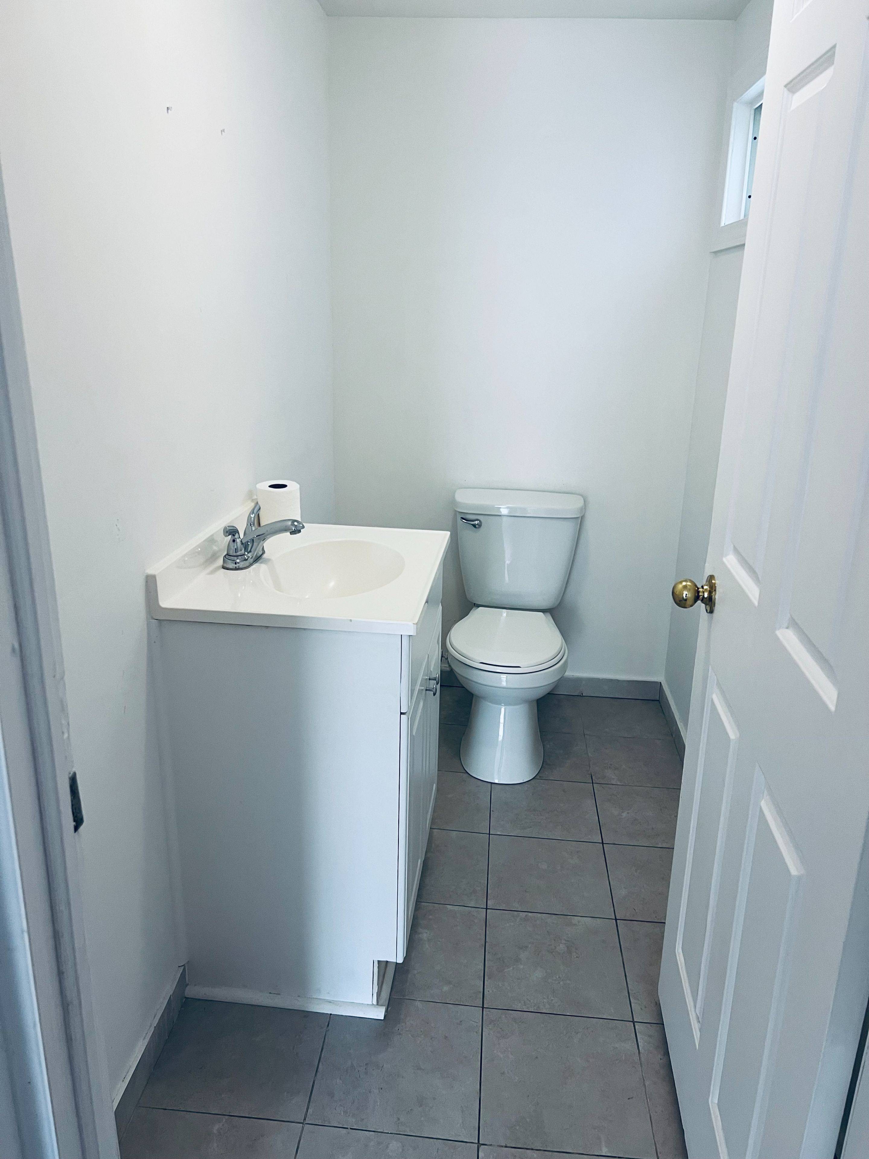 Hamilton, ON L8L 3T9,37 Francis ST