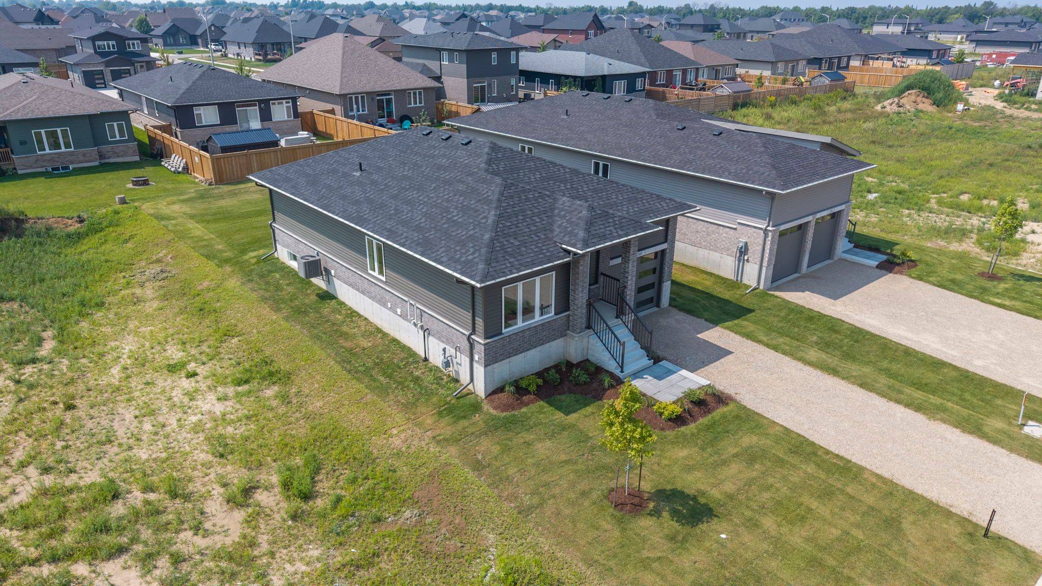 Saugeen Shores, ON N0H 2C3,380 HAWTHORNE ST