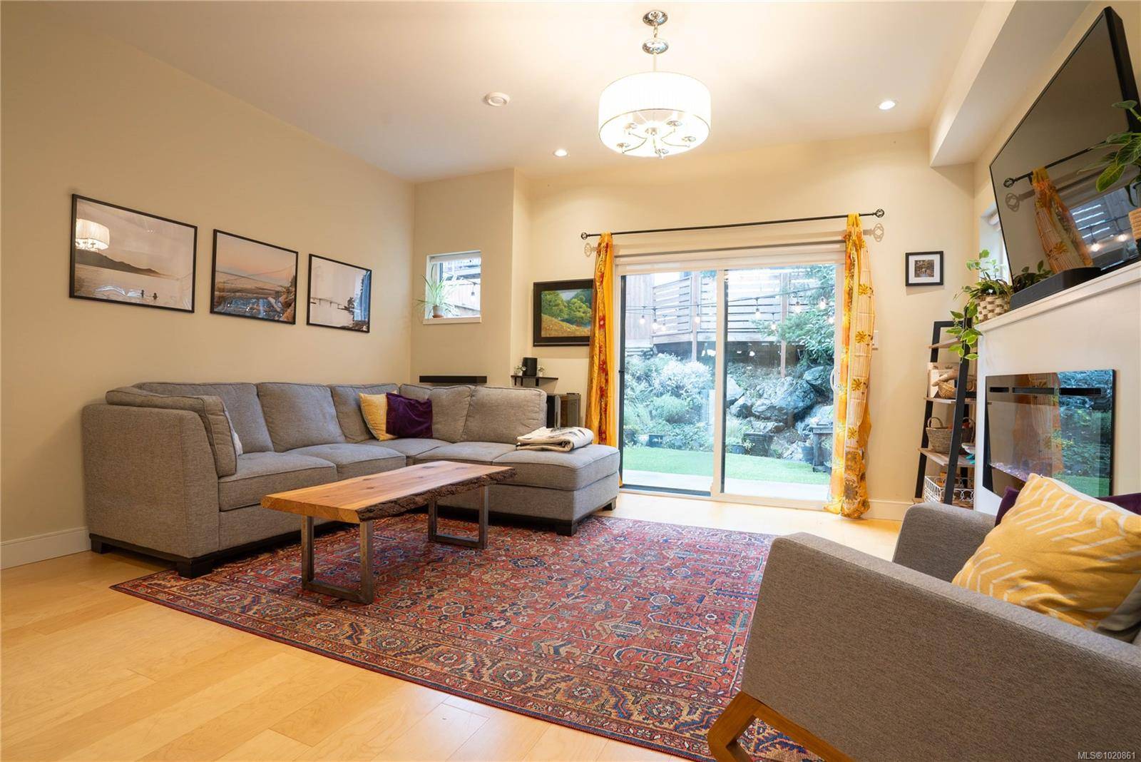 Langford, BC V9B 6L3,300 Phelps Ave #117