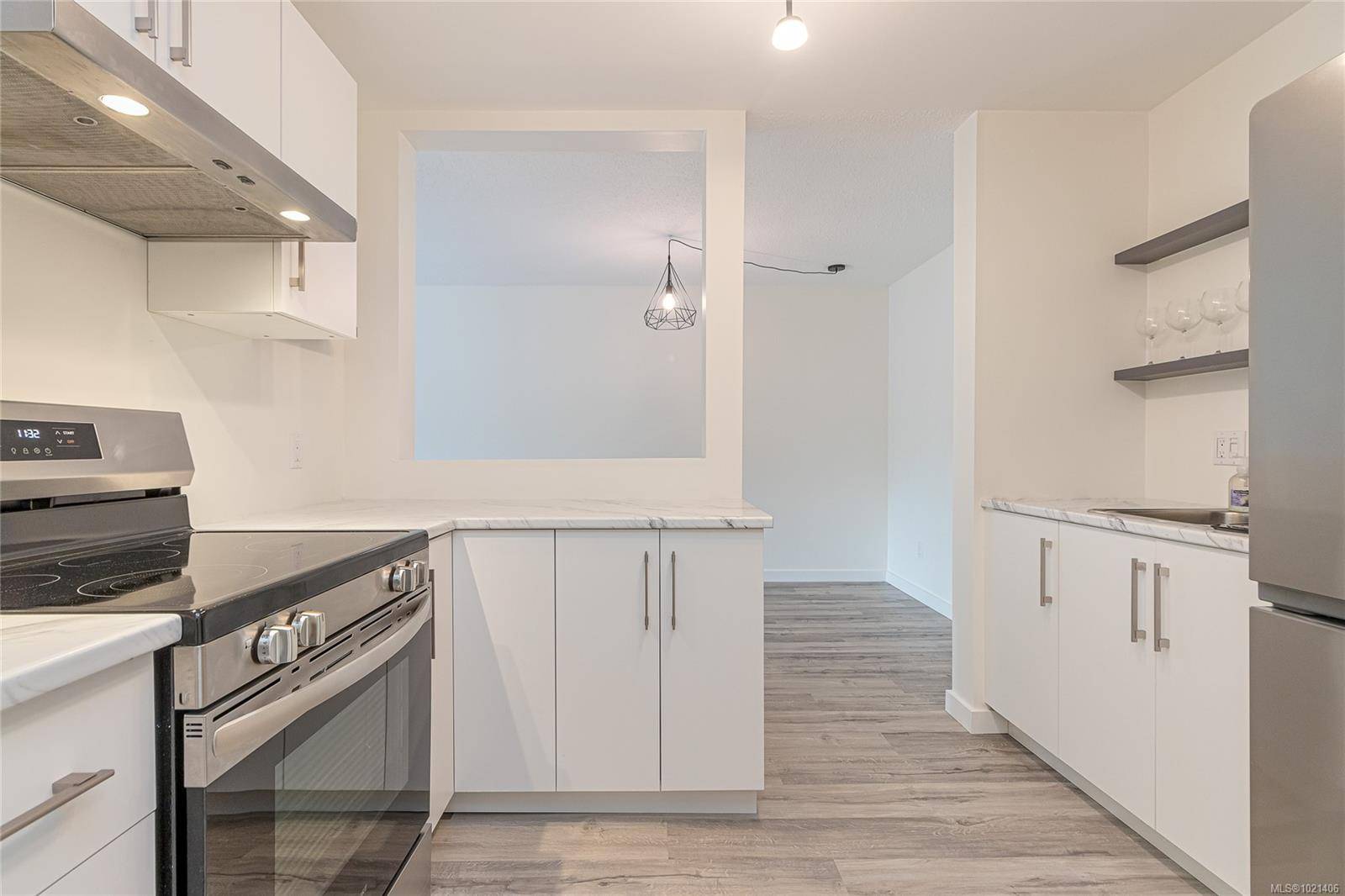 Nanaimo, BC V9T 4S8,4724 Uplands Dr #310