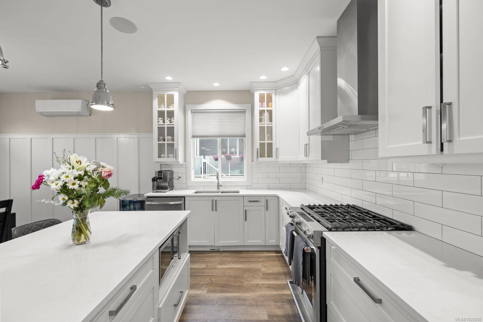 Colwood, BC V9B 2A1,3019 Zen Lane