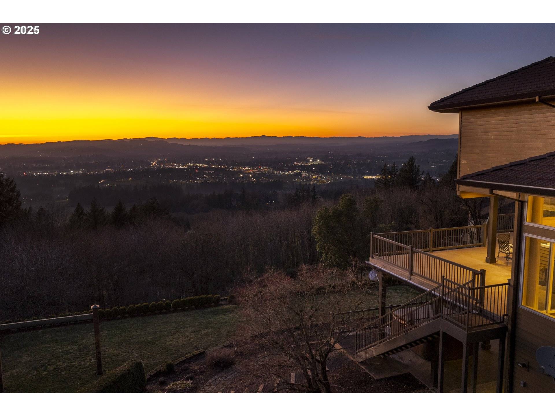 11925 NE LAUREN LN, Newberg, OR 97132