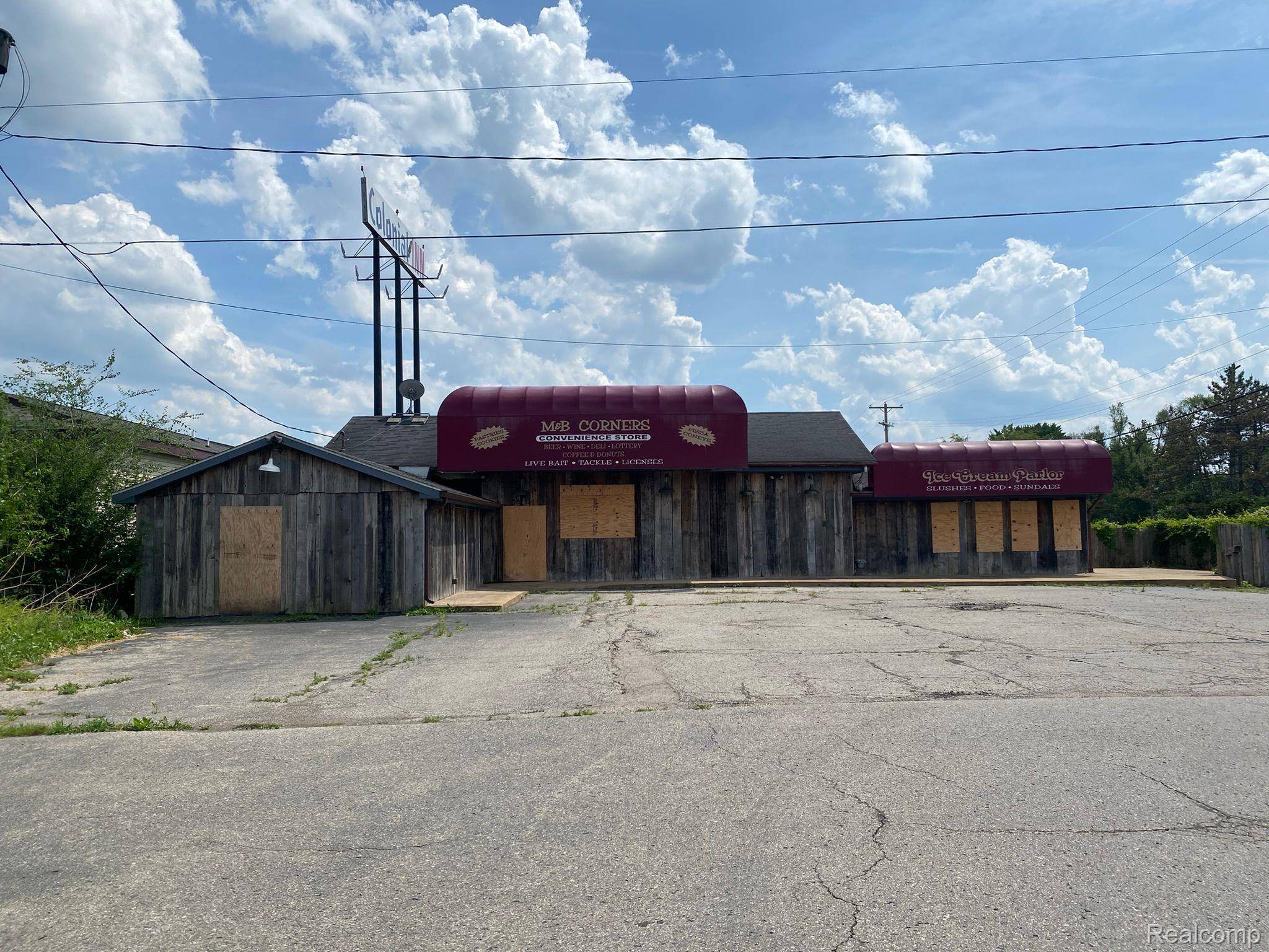 Jackson, MI 49201,6015 ANN ARBOR RD